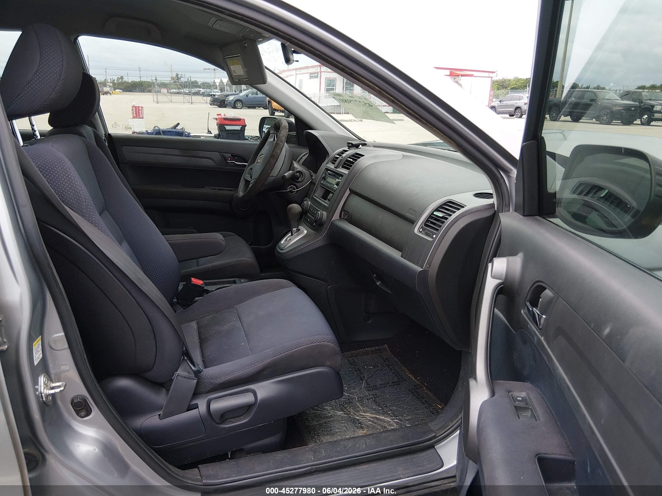 2008 Honda Cr-v Lx Silver vin: 3CZRE38358G705810