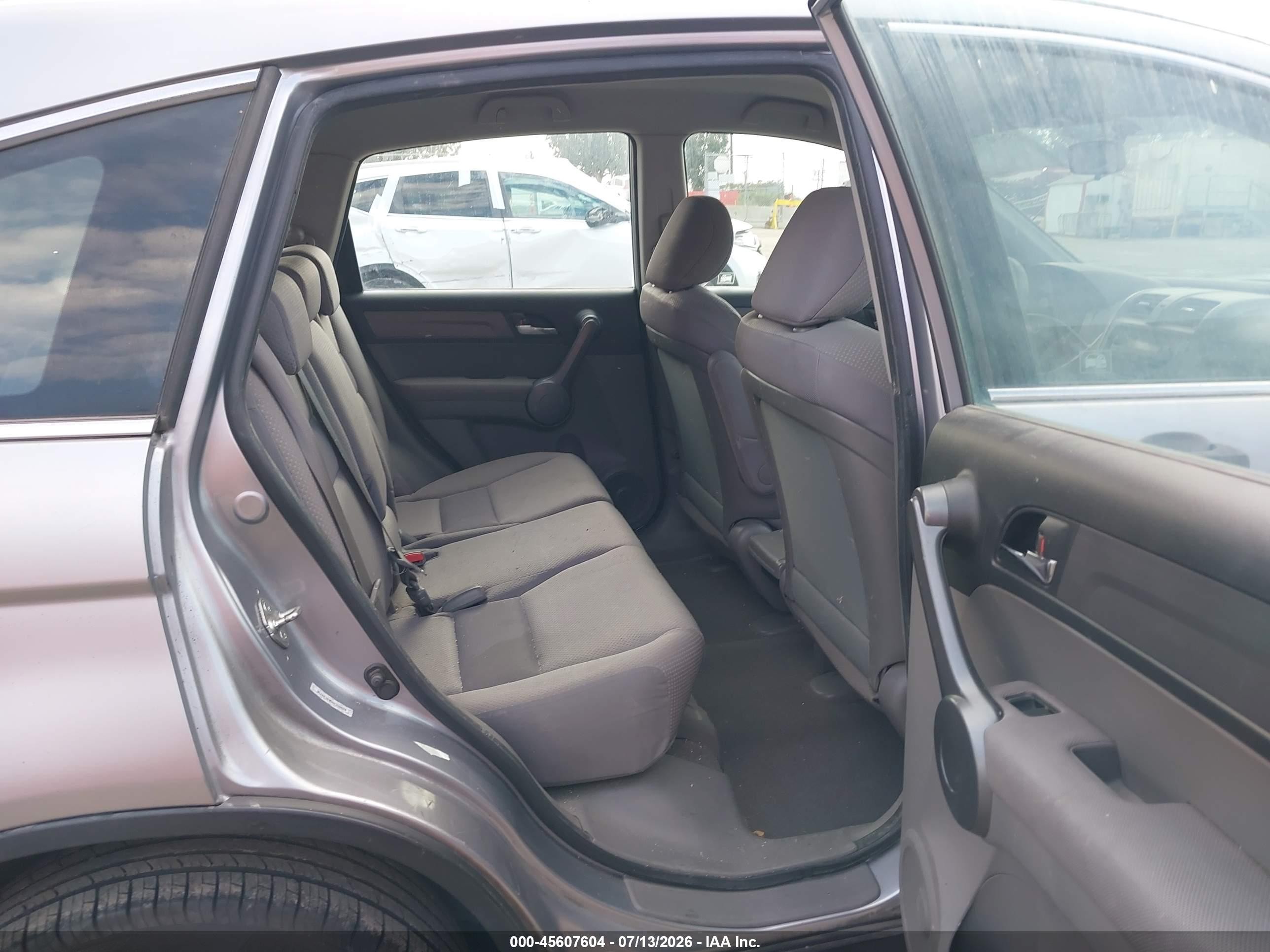 2008 Honda Cr-v Lx Silver vin: 3CZRE38358G709825