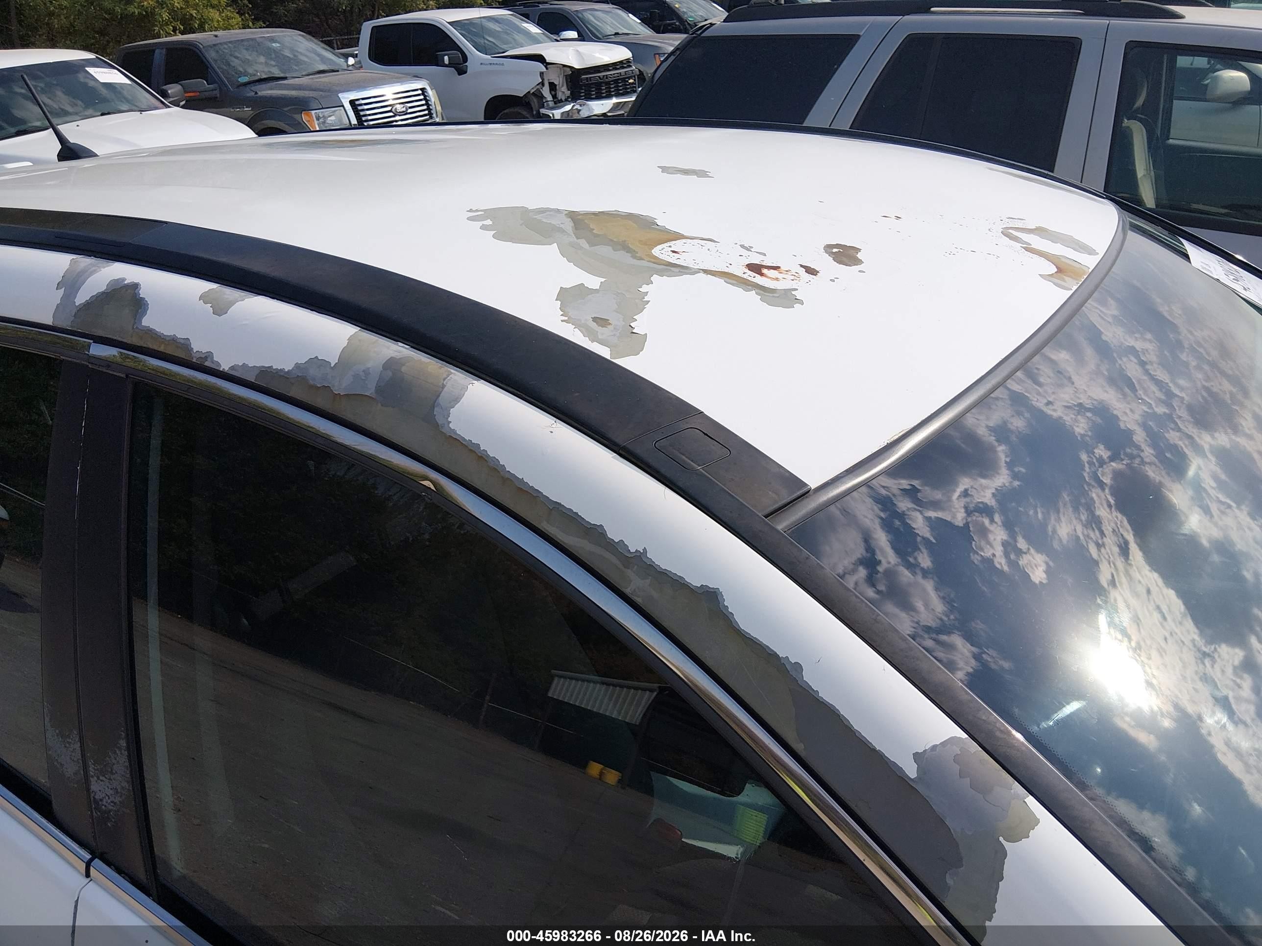 2009 Honda Cr-v Lx White vin: 3CZRE38389G708735