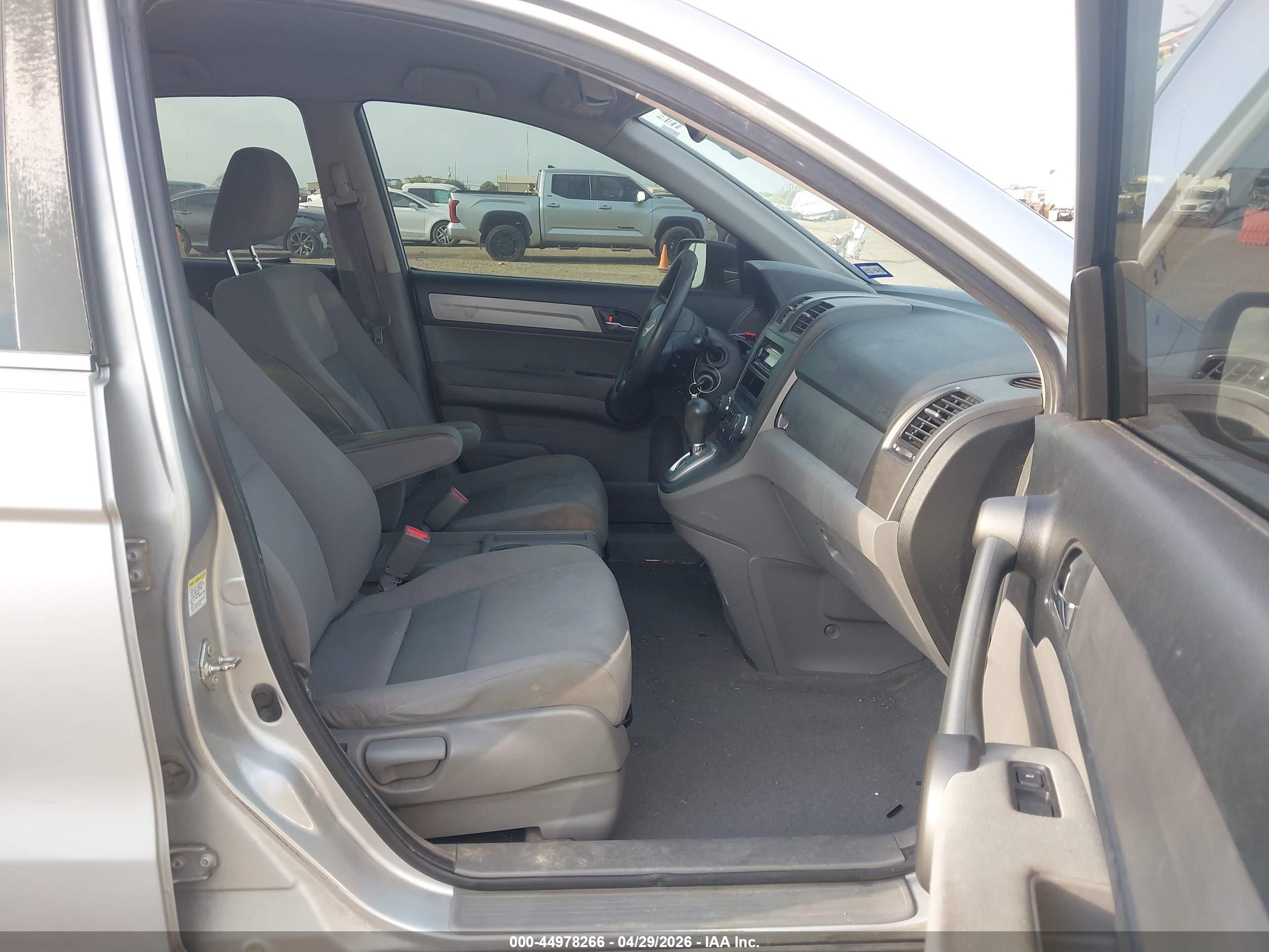 2010 Honda Cr-v Lx Серебряный vin: 3CZRE3H33AG701941