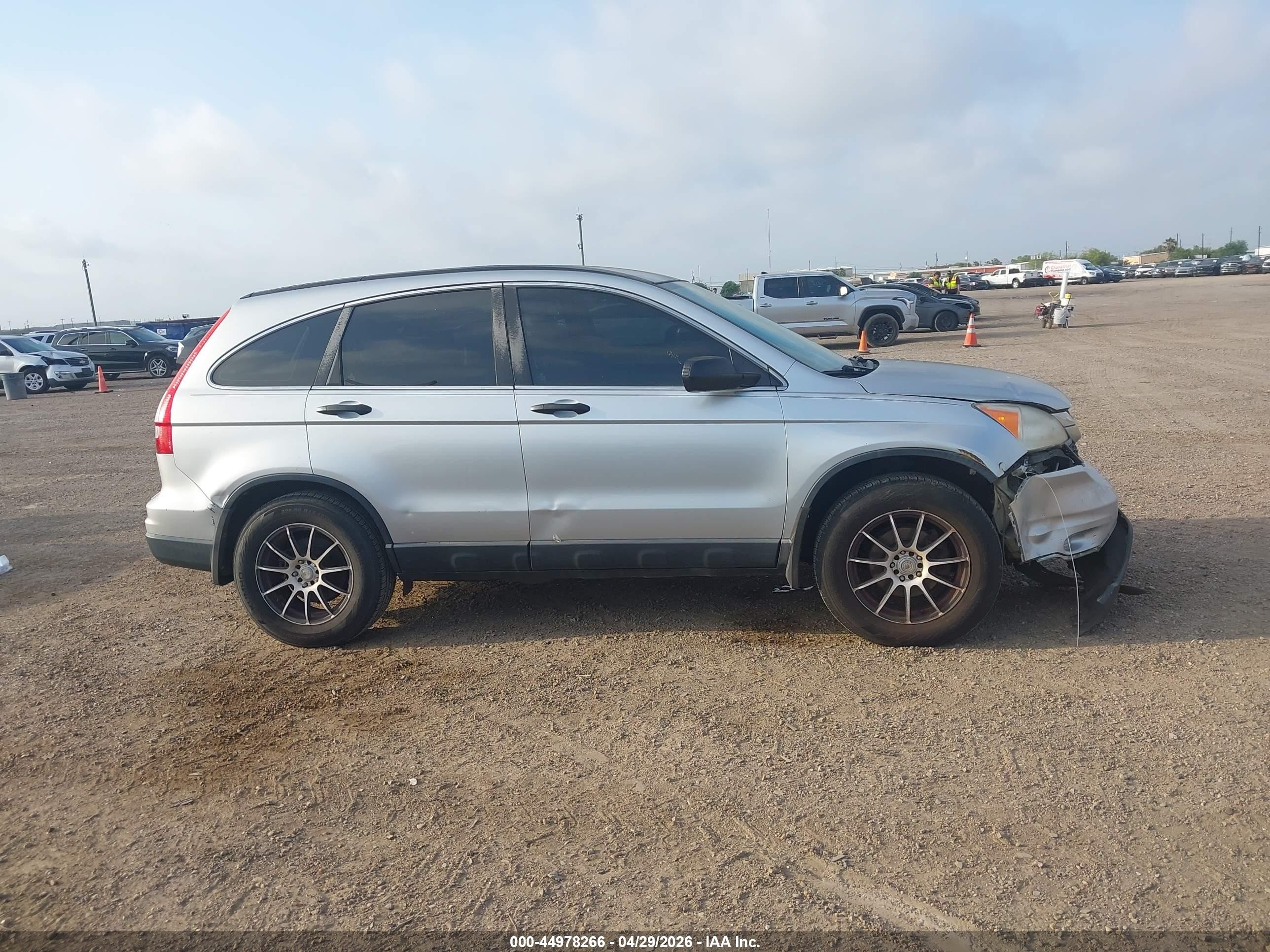 2010 Honda Cr-v Lx Серебряный vin: 3CZRE3H33AG701941