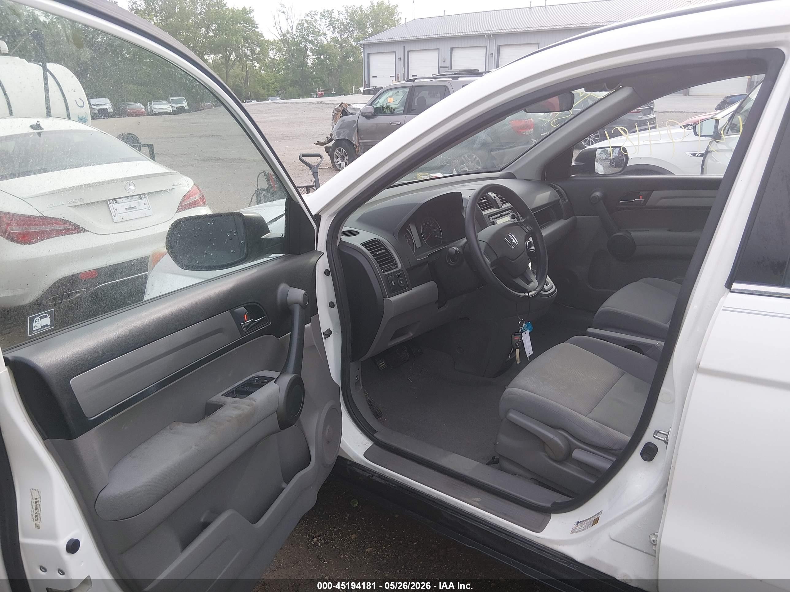 2011 Honda Cr-v Lx Белый vin: 3CZRE3H38BG704898