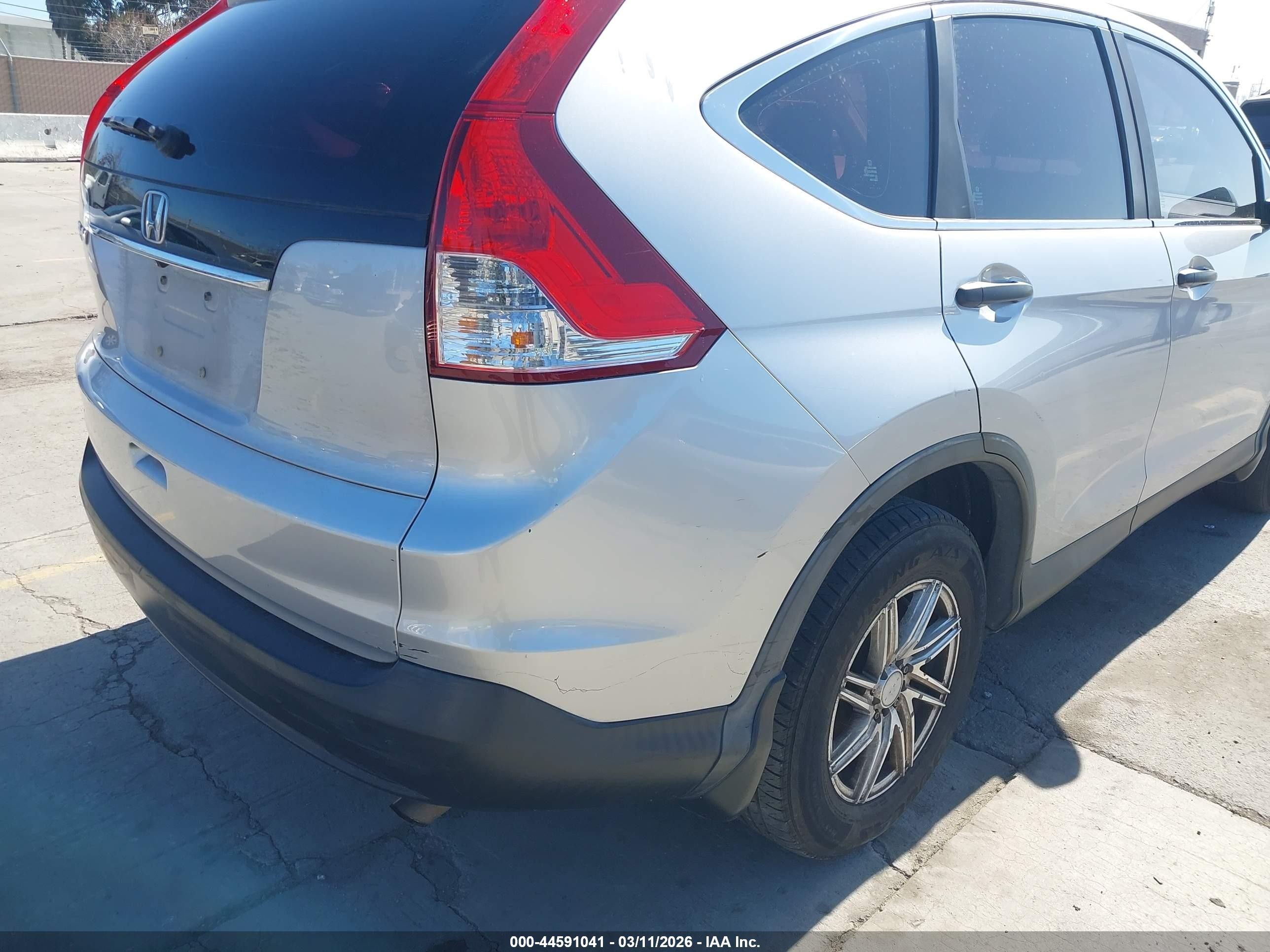 2014 Honda Cr-v Lx Silver vin: 3CZRM3H34EG707434