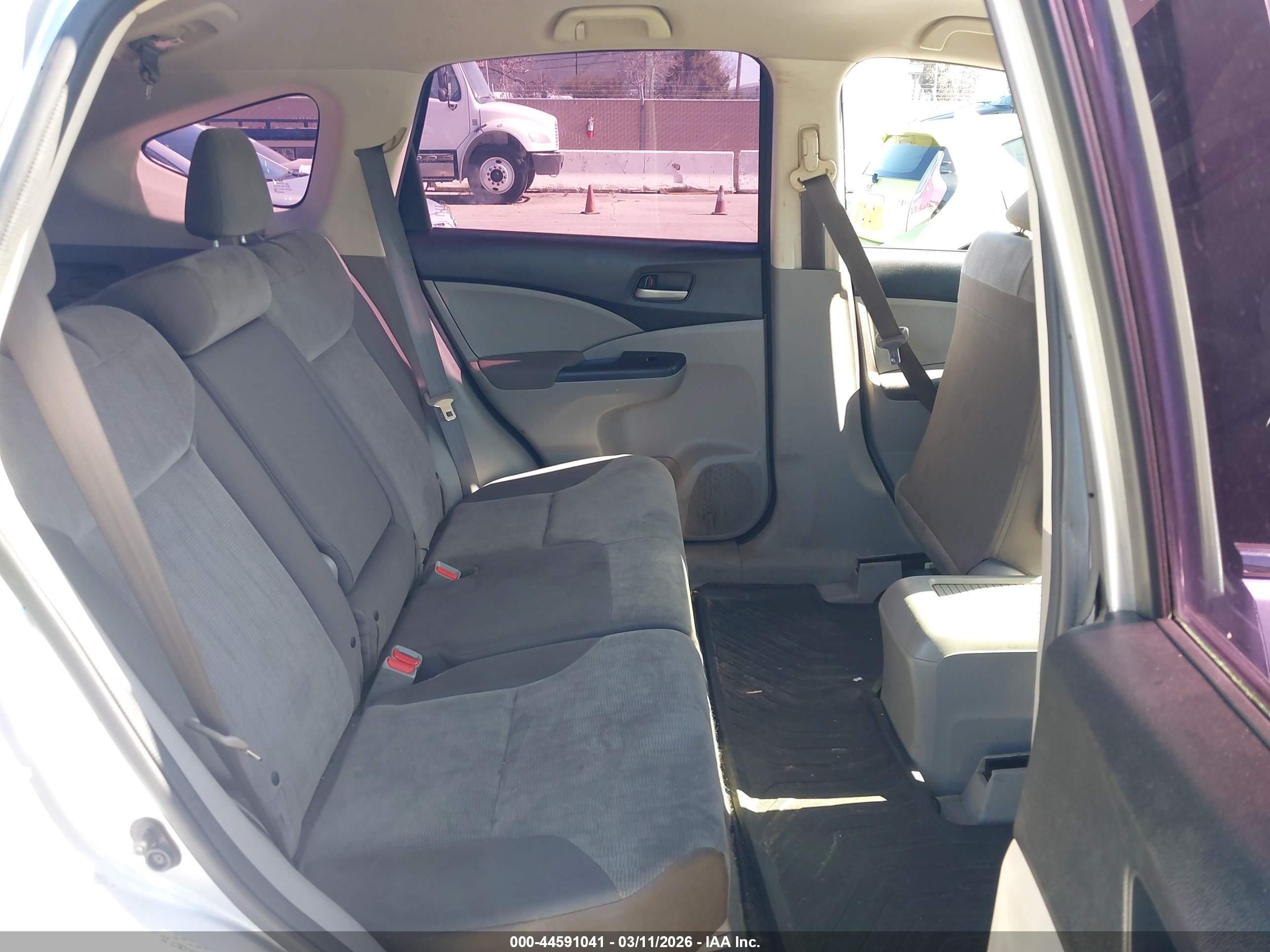 2014 Honda Cr-v Lx Silver vin: 3CZRM3H34EG707434