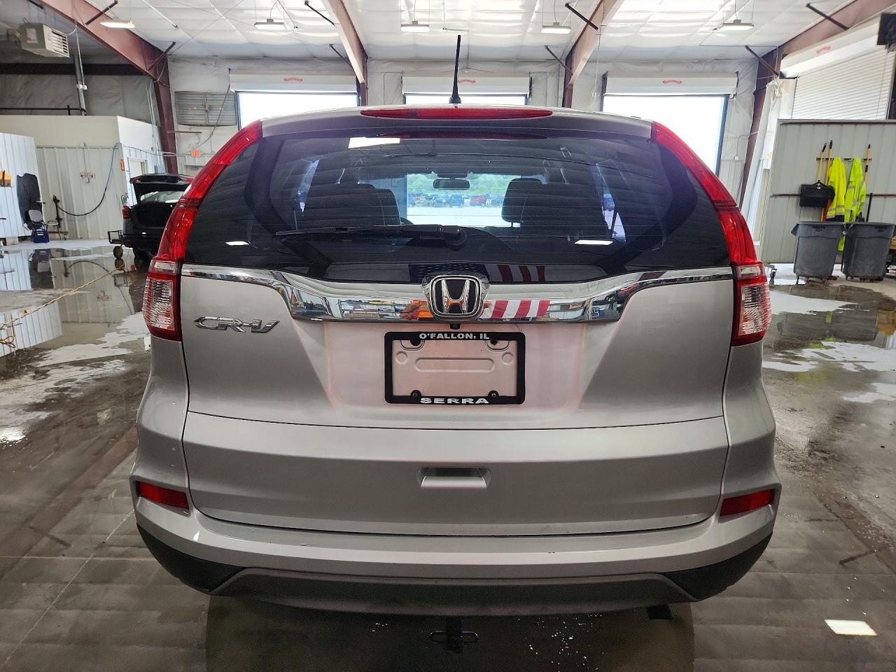 2015 Honda Cr-v Lx Silver vin: 3CZRM3H35FG711462