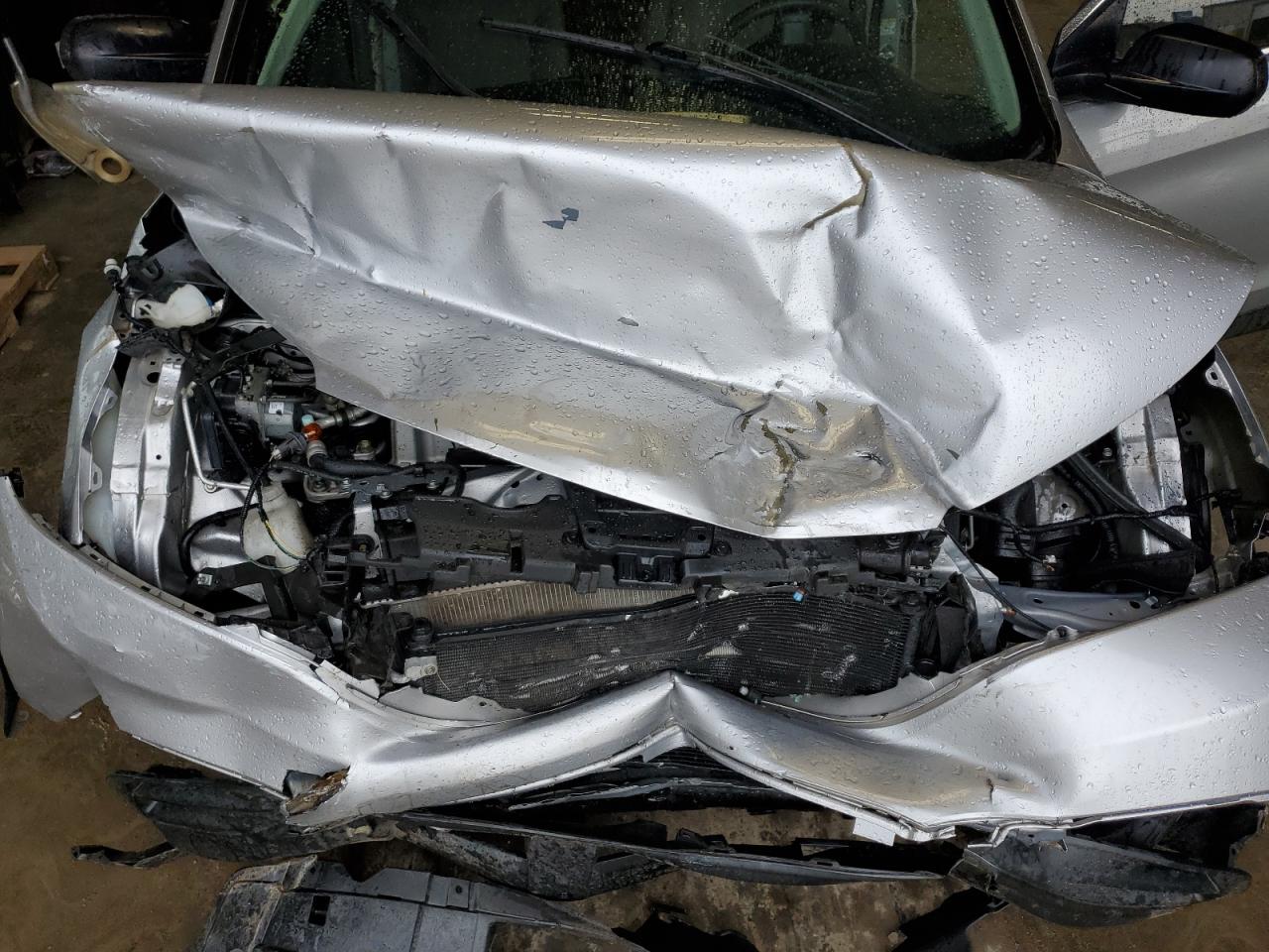2014 Honda Cr-v Lx Silver vin: 3CZRM3H36EG710092