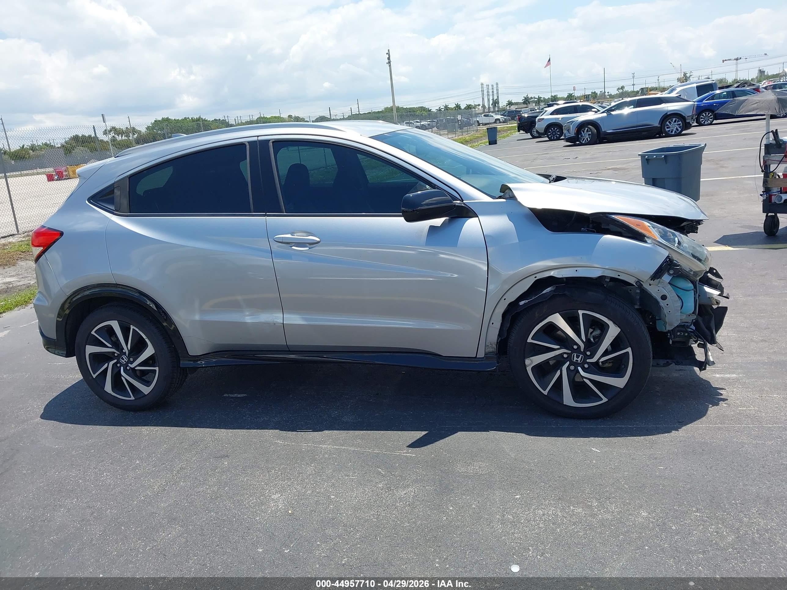 2020 Honda Hr-v 2wd Sport Серебряный vin: 3CZRU5H15LM709928