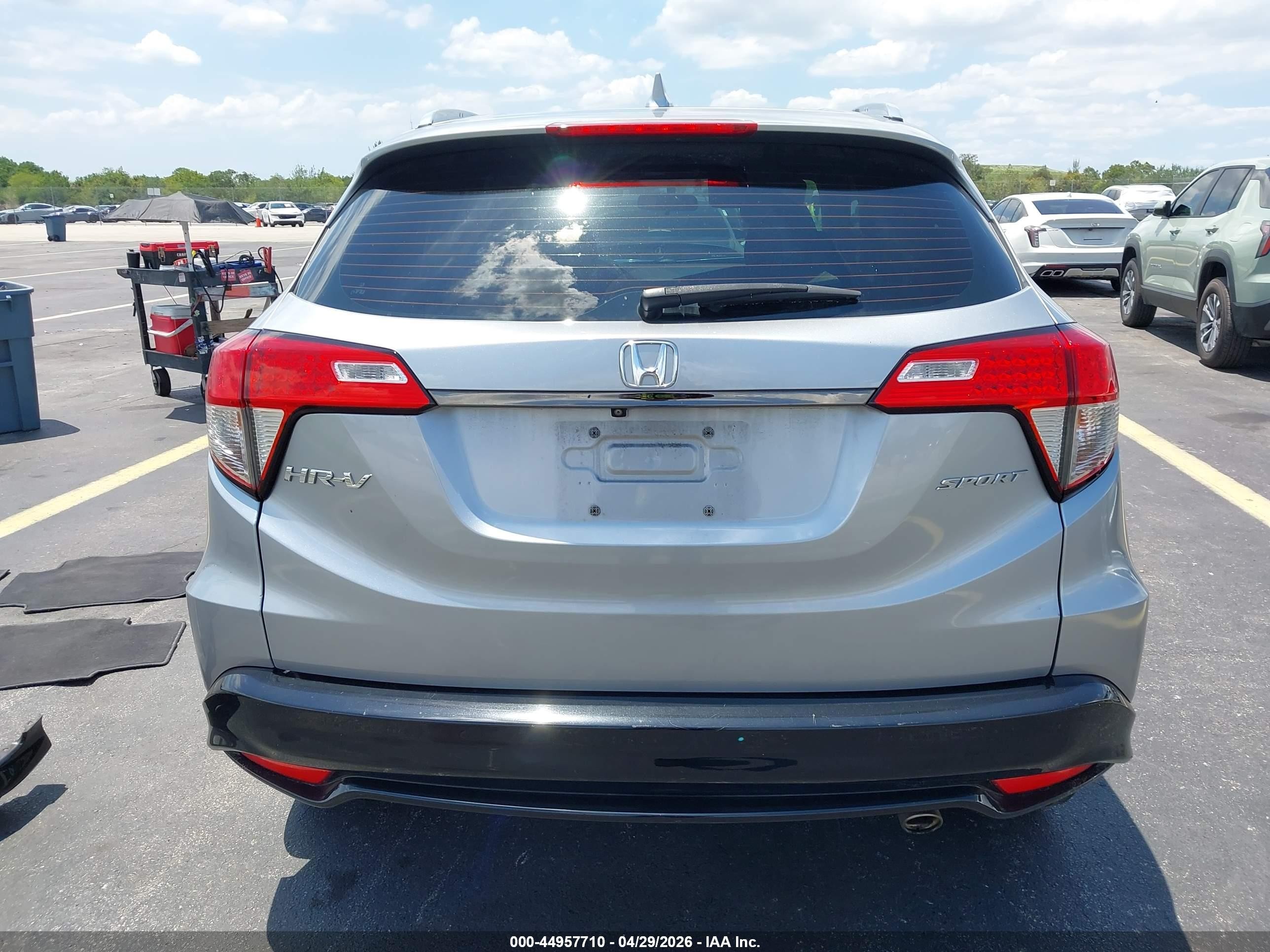 2020 Honda Hr-v 2wd Sport Серебряный vin: 3CZRU5H15LM709928