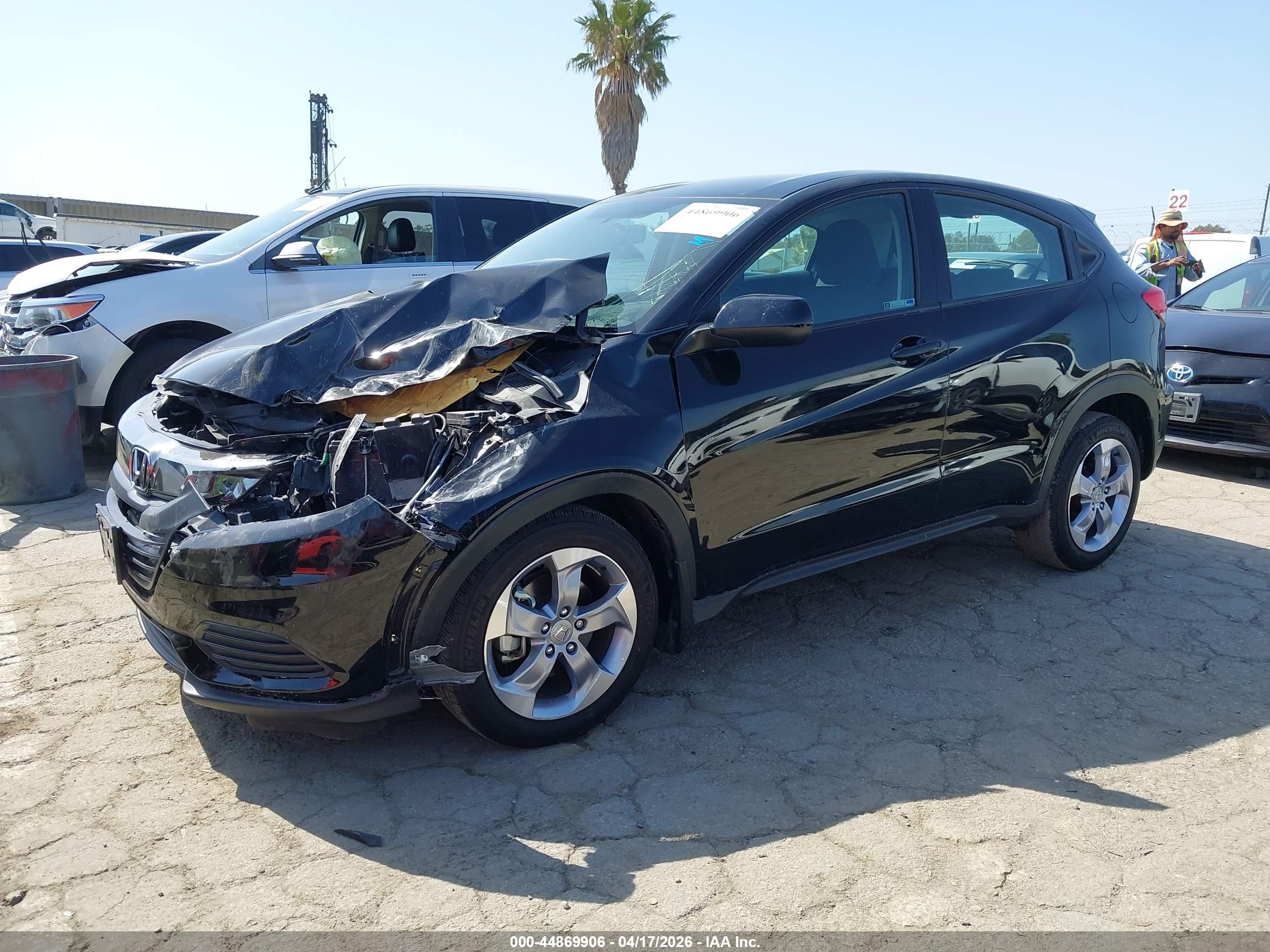 2022 Honda Hr-v 2wd Lx Black vin: 3CZRU5H31NM720736