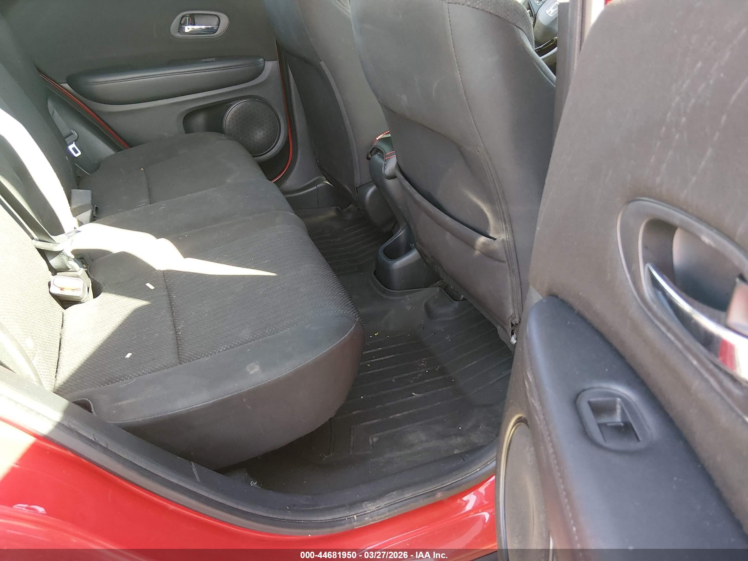 2017 Honda Hr-v Lx Red vin: 3CZRU5H32HG701440