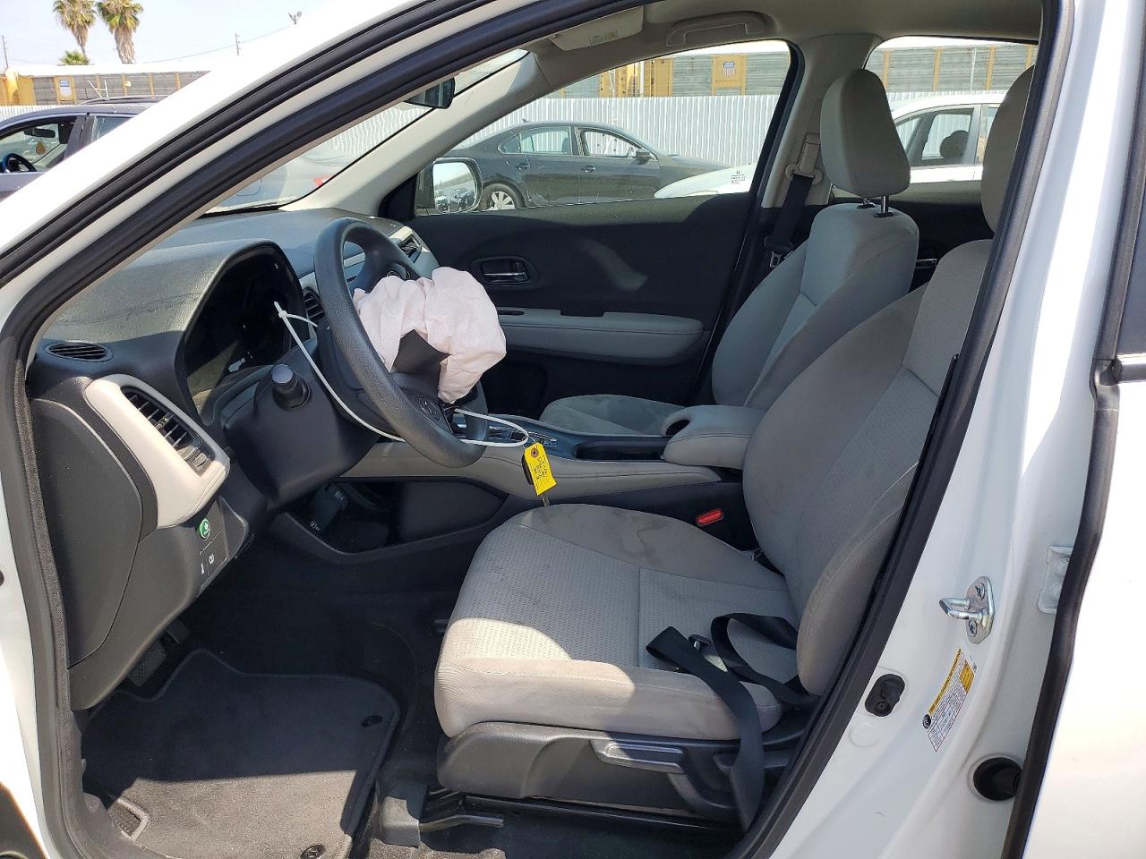 2020 Honda Hr-v Lx White vin: 3CZRU5H32LM712089
