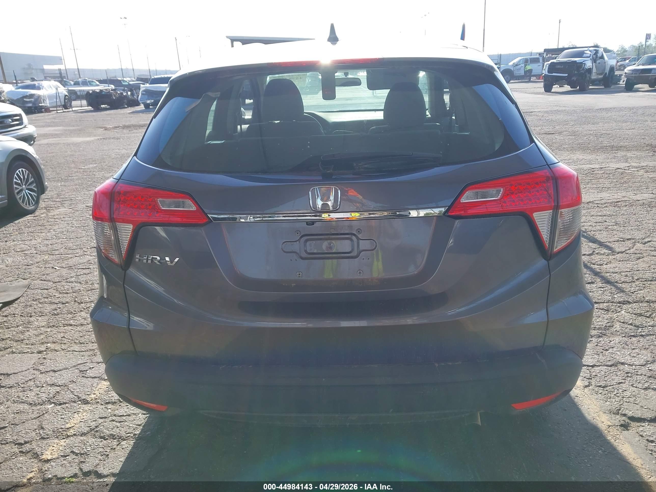 2022 Honda Hr-v 2wd Lx Gray vin: 3CZRU5H32NM716226