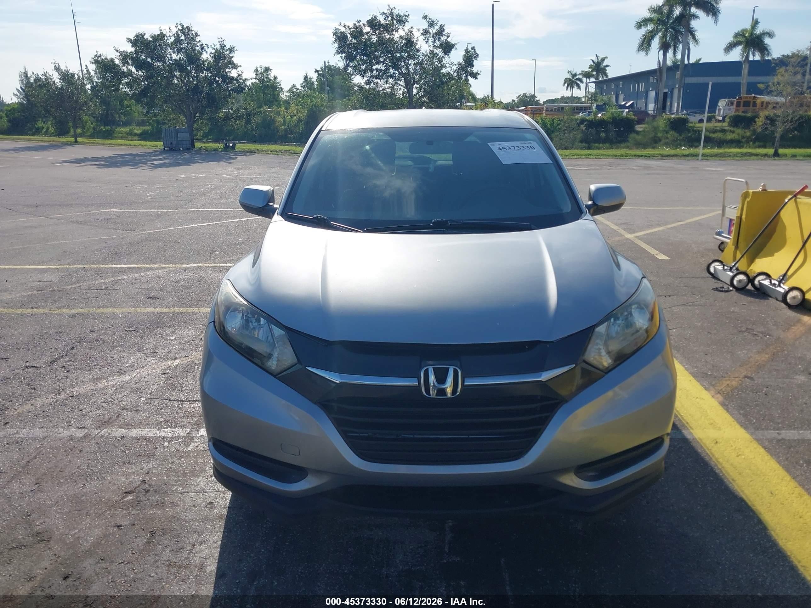 2017 Honda Hr-v Lx Gray vin: 3CZRU5H33HG708574