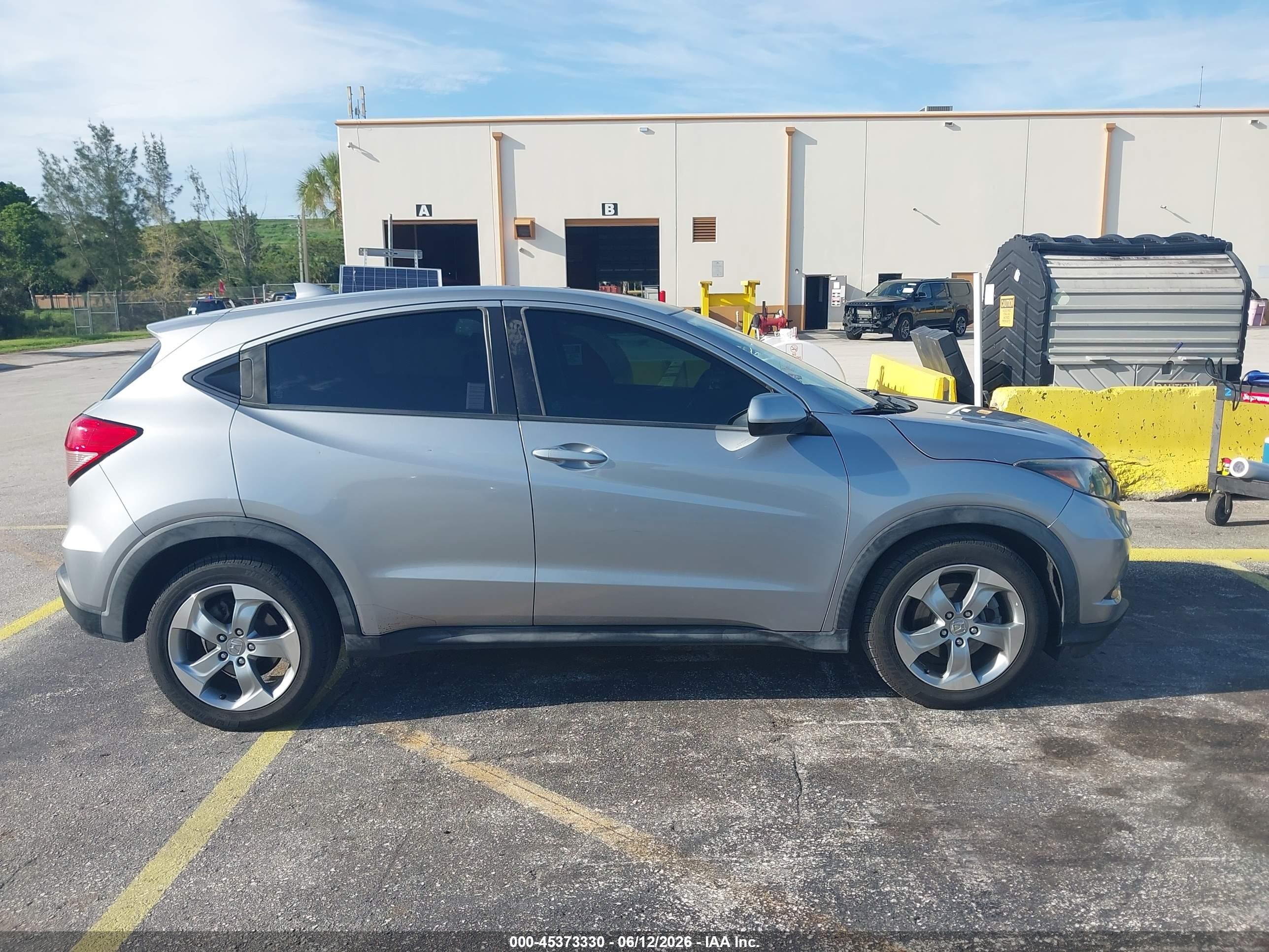 2017 Honda Hr-v Lx Gray vin: 3CZRU5H33HG708574
