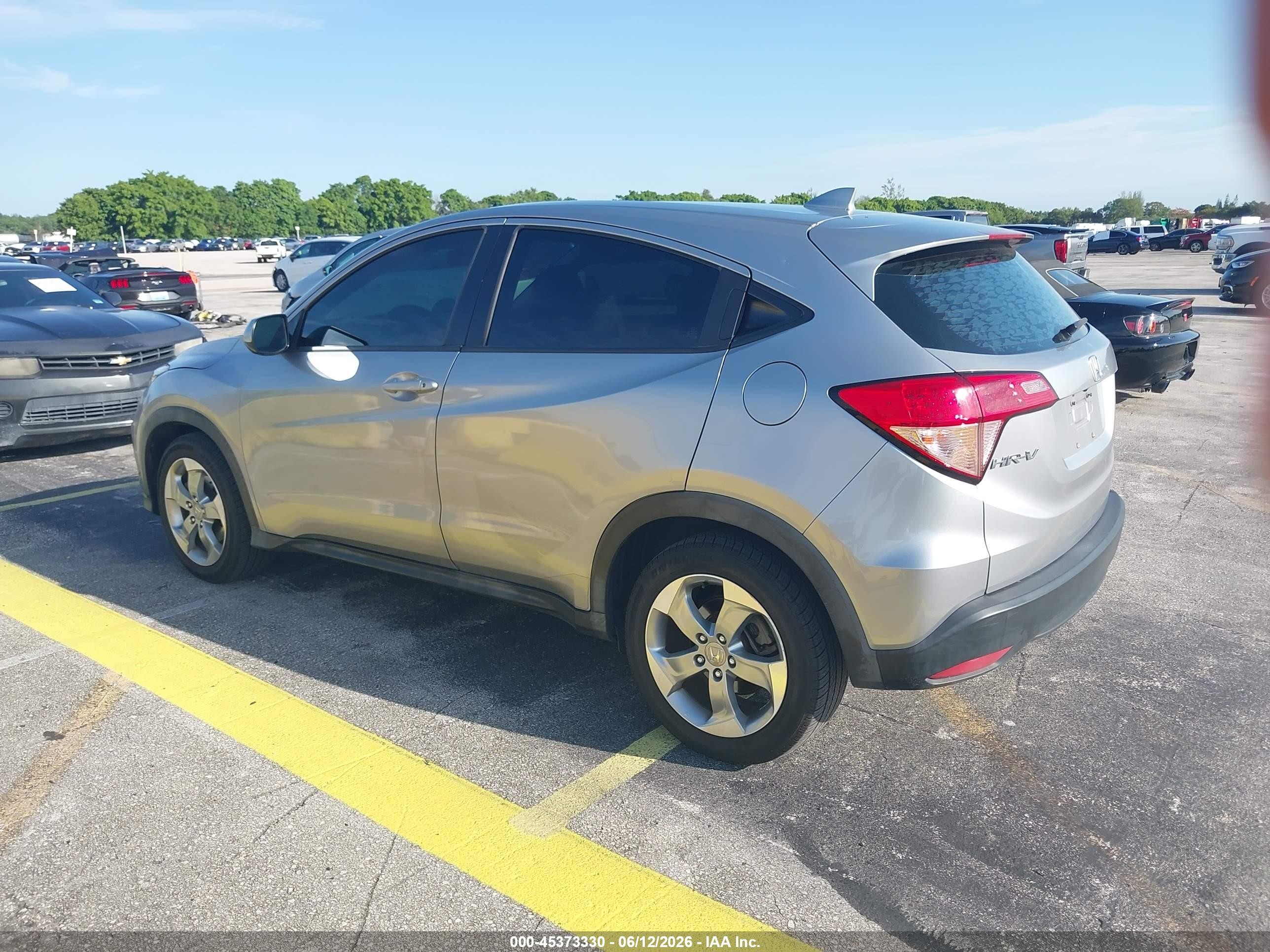 2017 Honda Hr-v Lx Gray vin: 3CZRU5H33HG708574