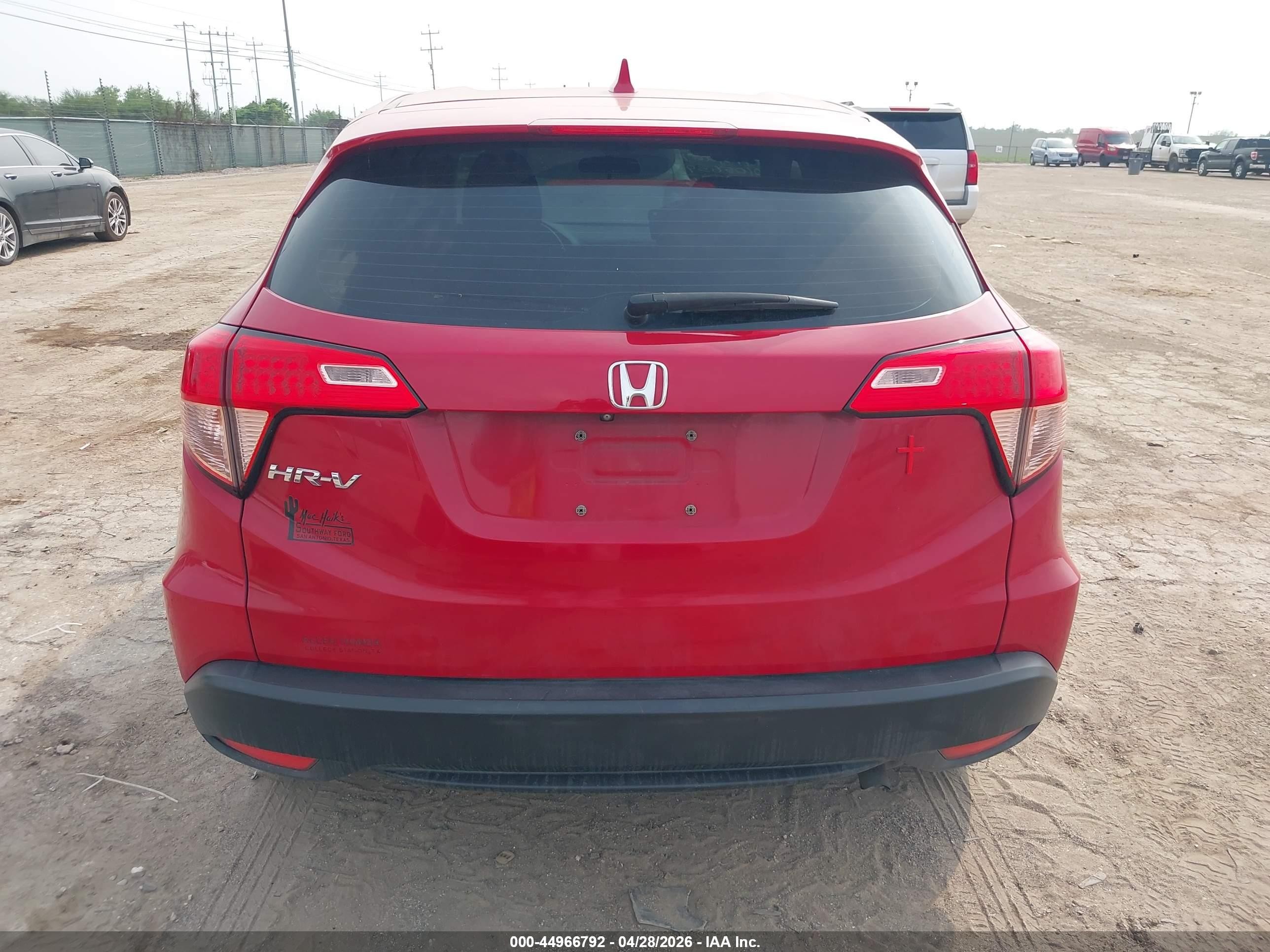 2017 Honda Hr-v Lx Red vin: 3CZRU5H33HM702971