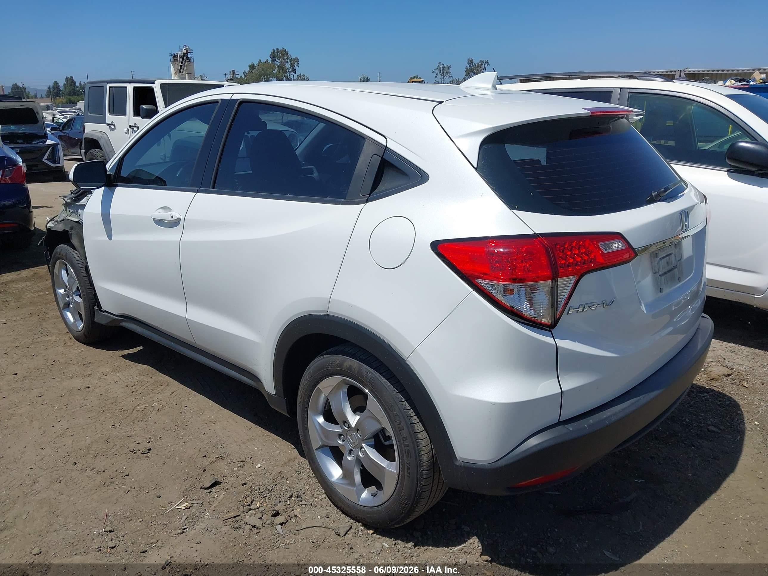2020 Honda Hr-v 2wd Lx White vin: 3CZRU5H33LM709055