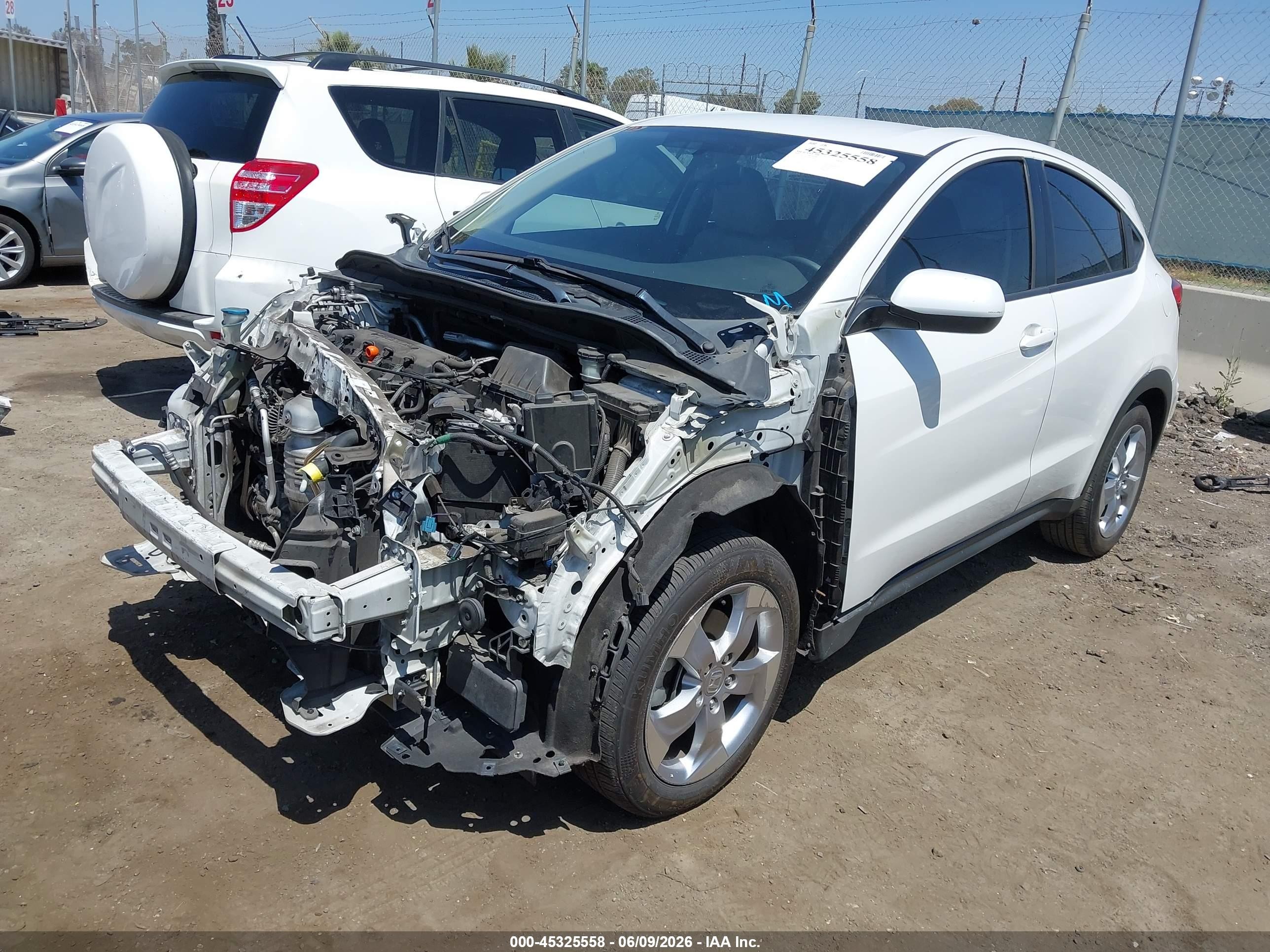2020 Honda Hr-v 2wd Lx White vin: 3CZRU5H33LM709055
