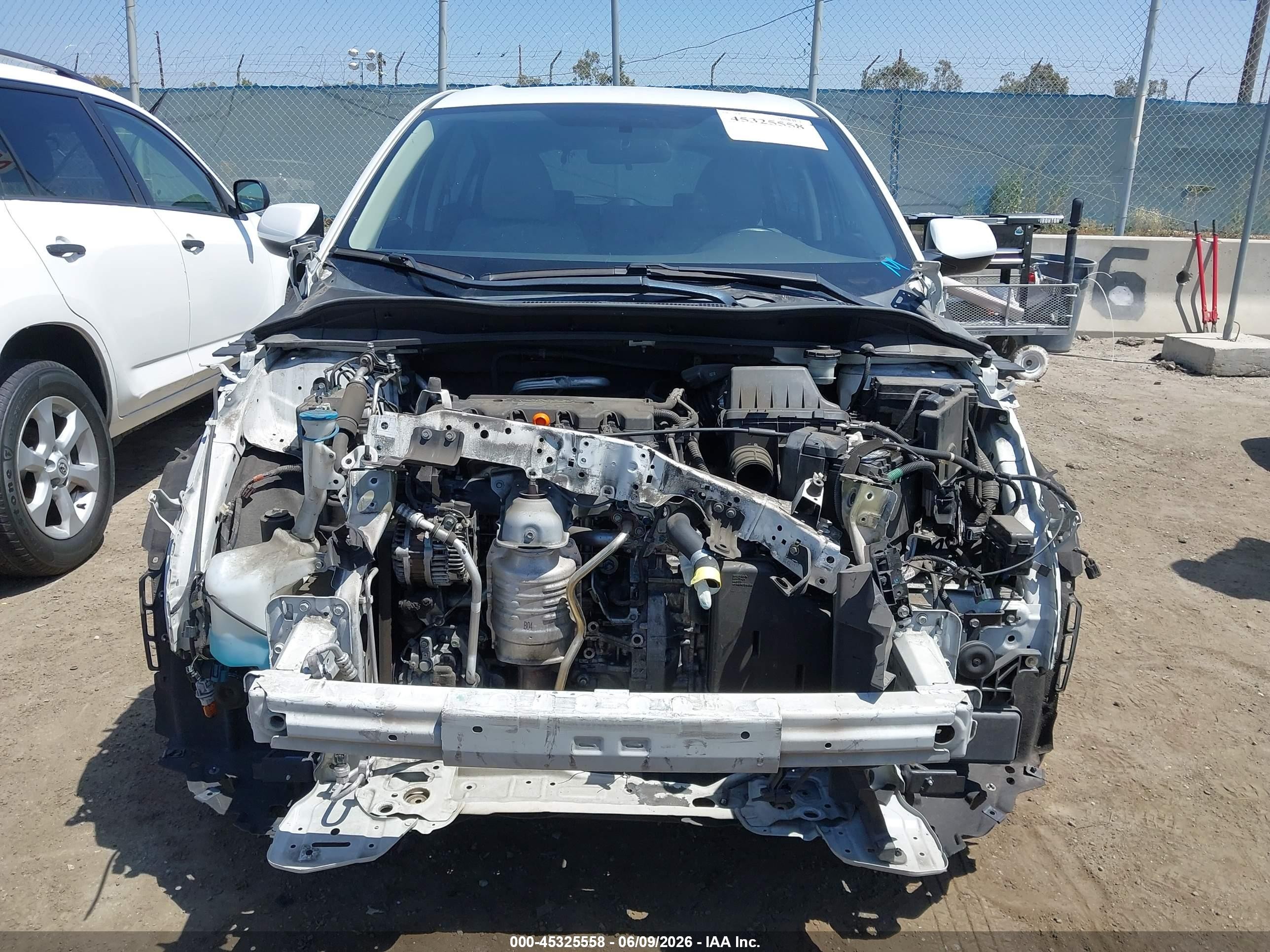 2020 Honda Hr-v 2wd Lx White vin: 3CZRU5H33LM709055