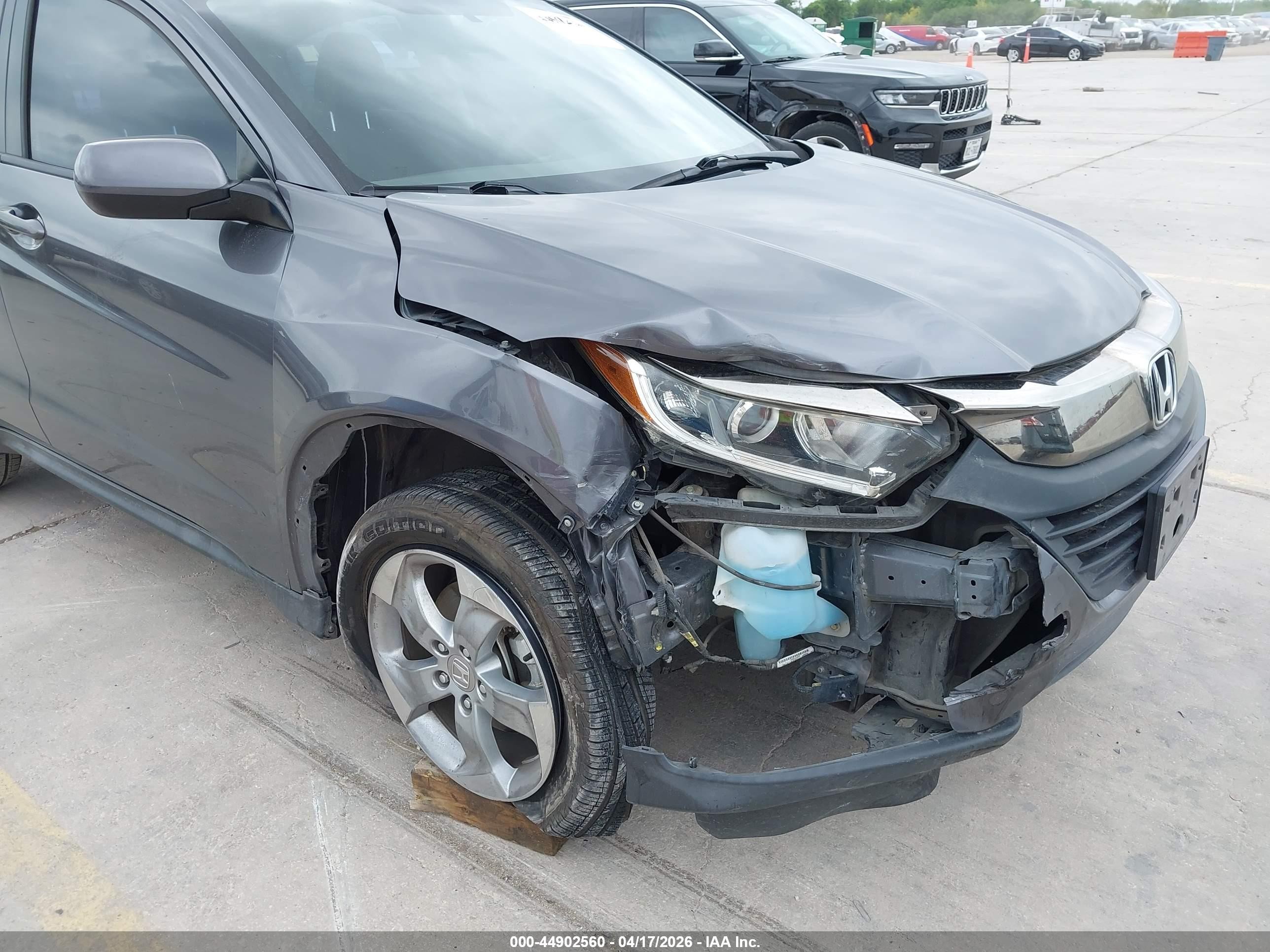 2019 Honda Hr-v Lx Серый vin: 3CZRU5H34KG704508
