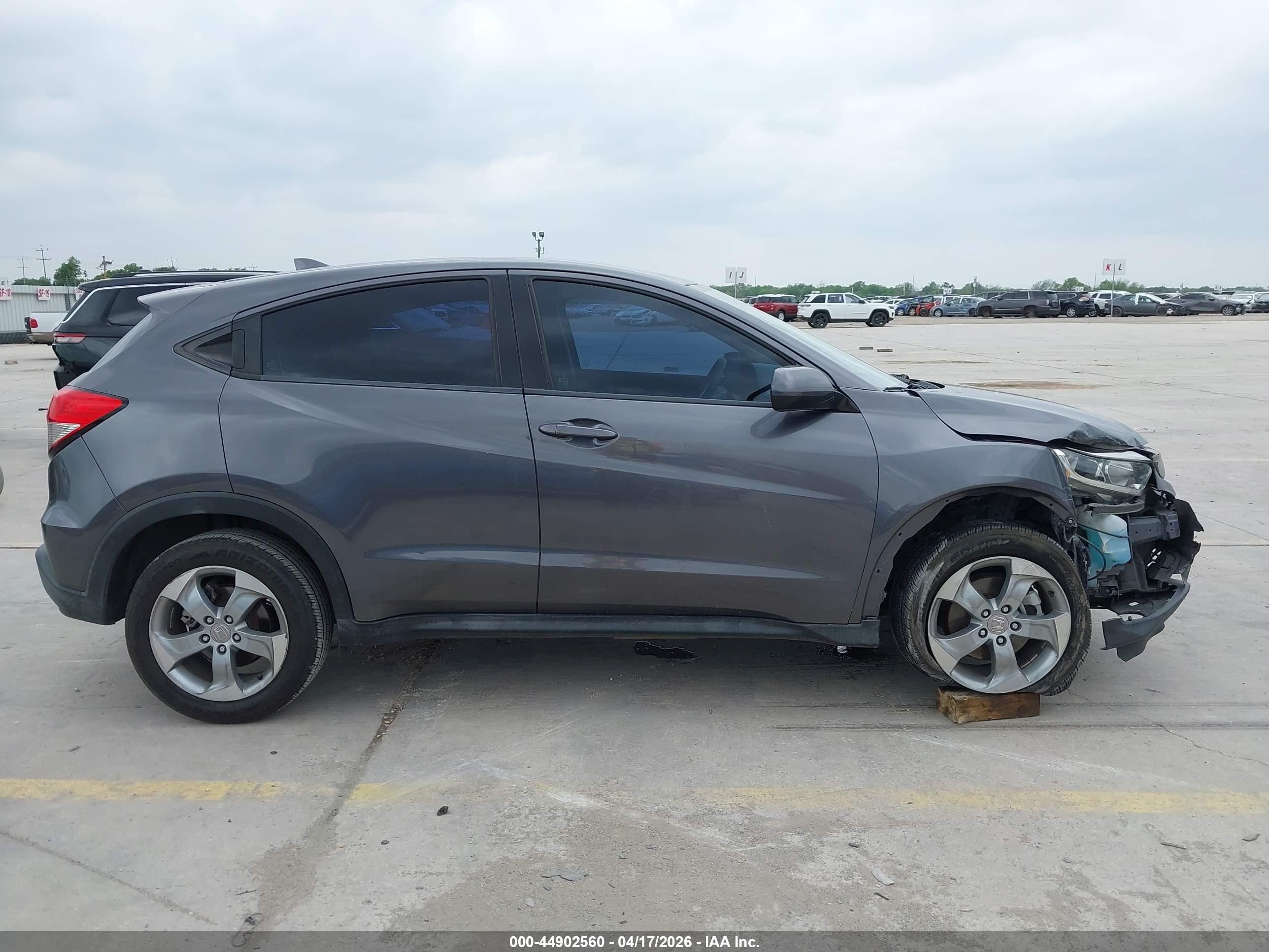 2019 Honda Hr-v Lx Серый vin: 3CZRU5H34KG704508