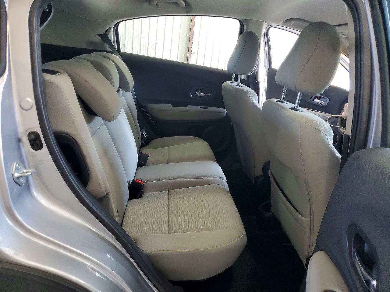 2022 Honda Hr-v Lx Silver vin: 3CZRU5H36NM732719