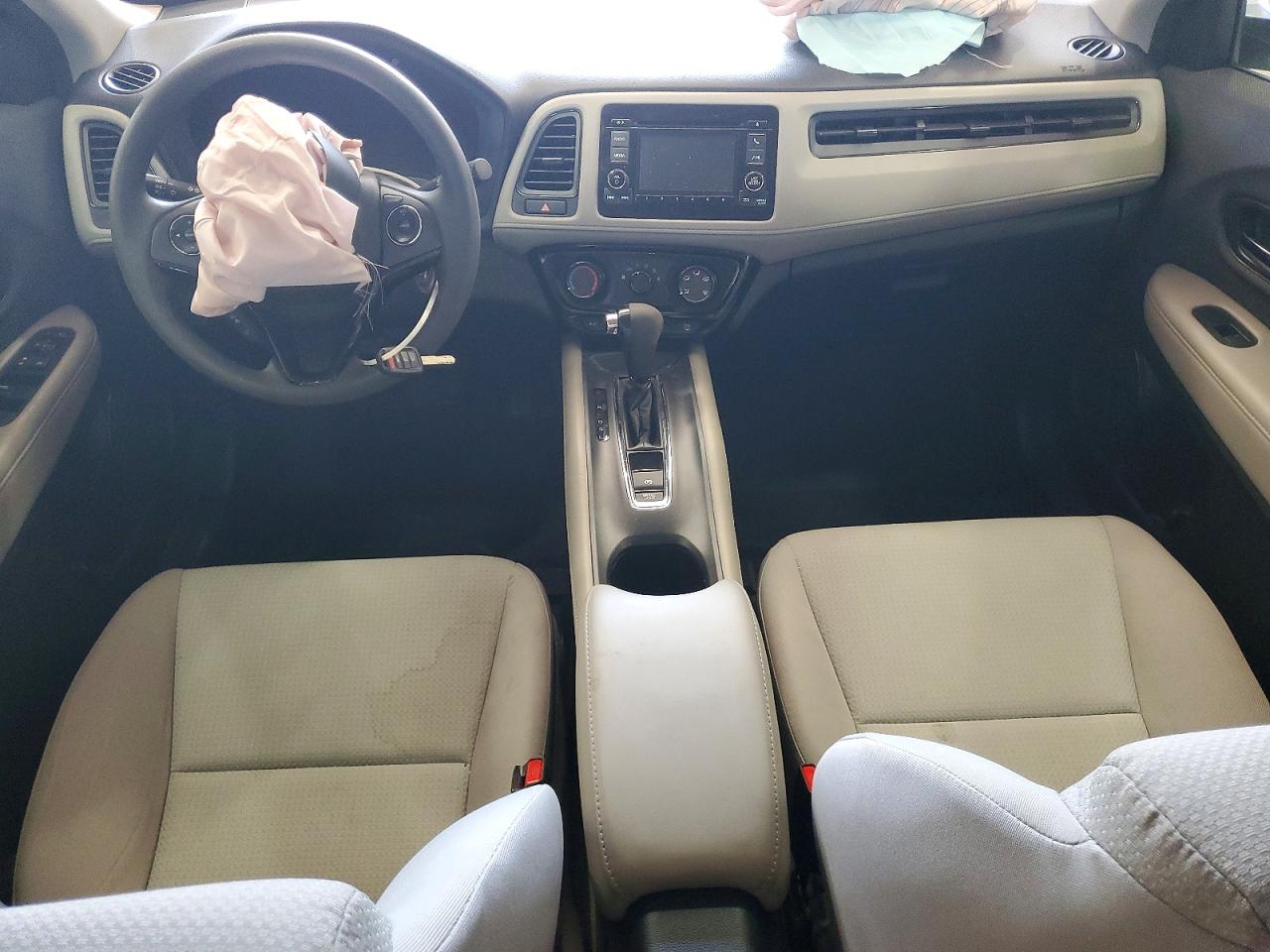 2022 Honda Hr-v Lx Silver vin: 3CZRU5H36NM732719