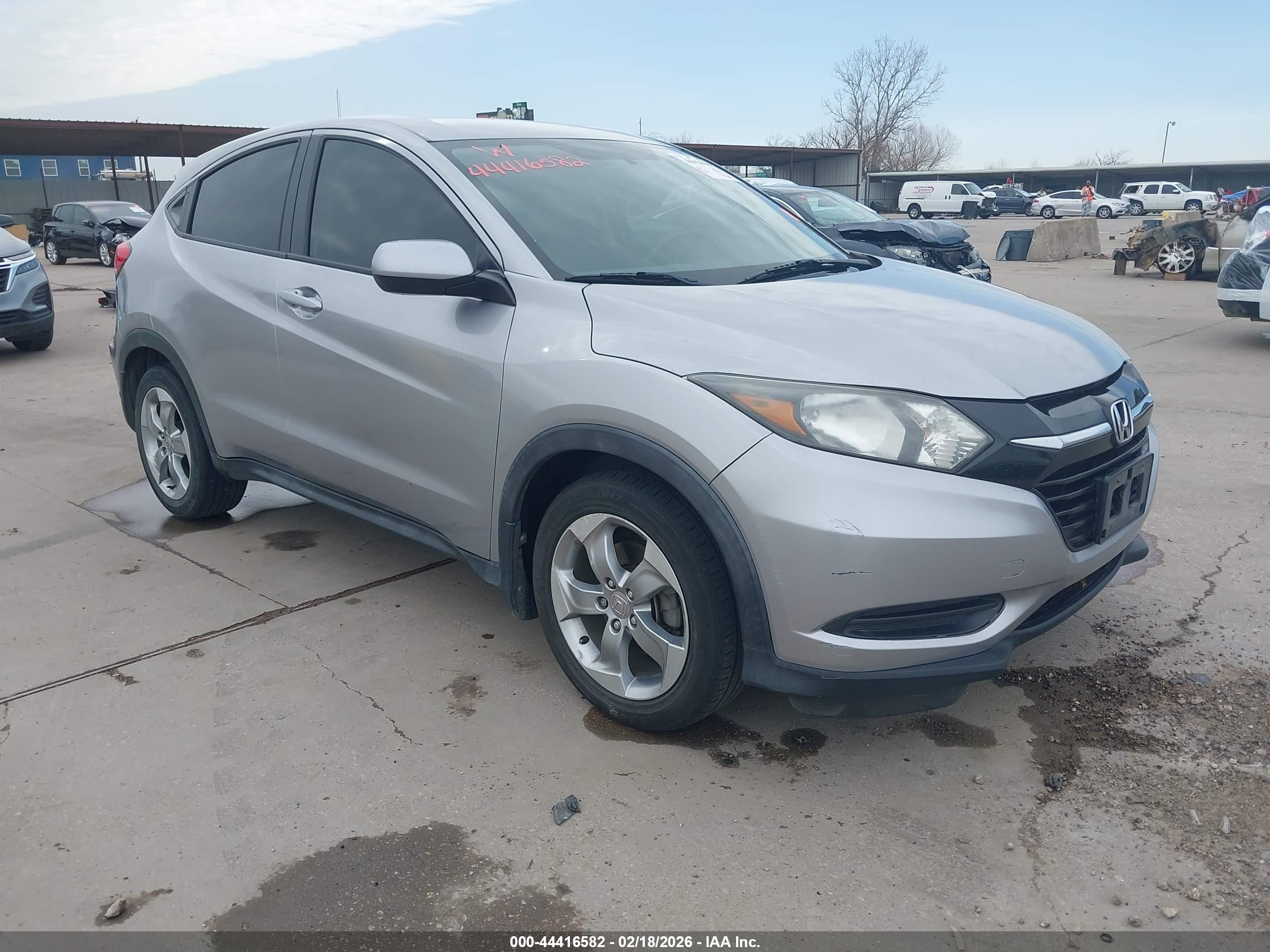 2017 Honda Hr-v Lx Silver vin: 3CZRU5H39HG708577