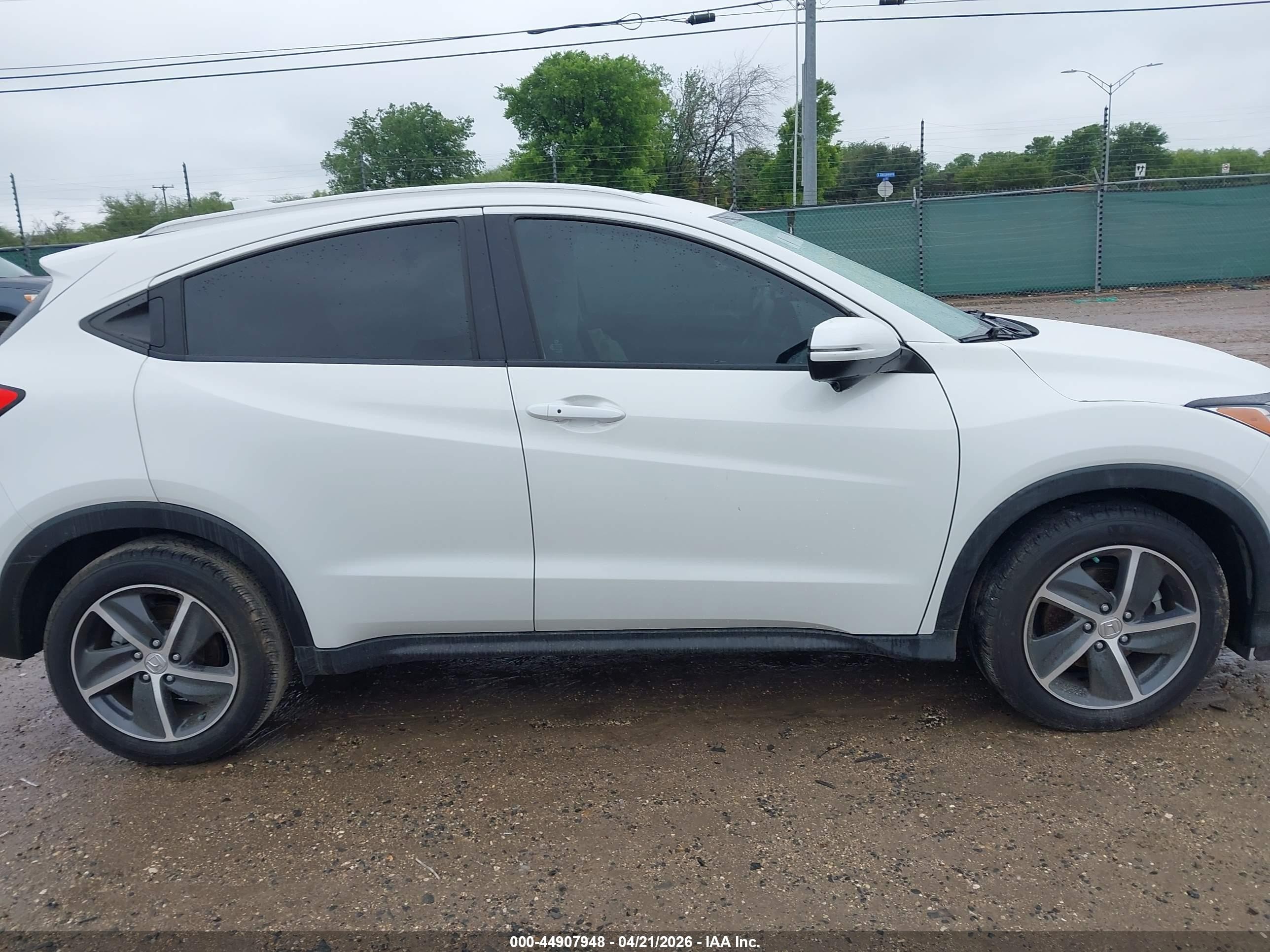 2021 Honda Hr-v 2wd Ex White vin: 3CZRU5H50MM707475