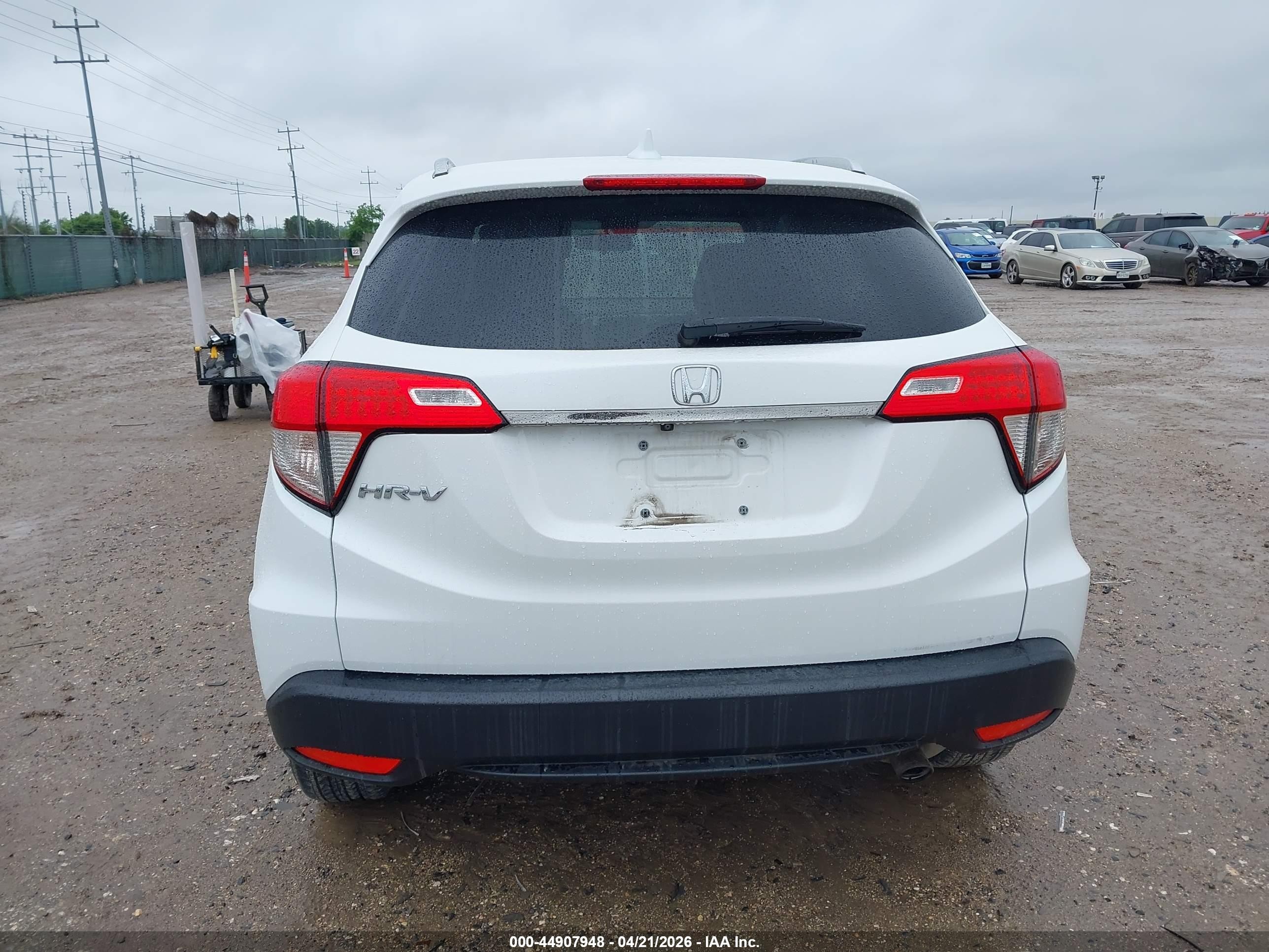 2021 Honda Hr-v 2wd Ex White vin: 3CZRU5H50MM707475