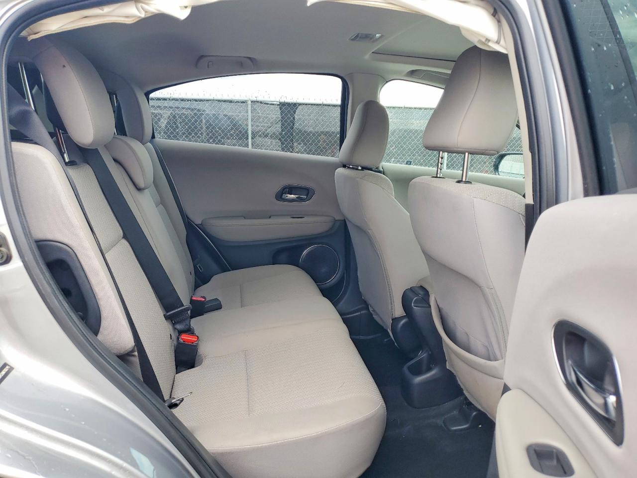 2017 Honda Hr-v Ex Silver vin: 3CZRU5H53HM706245