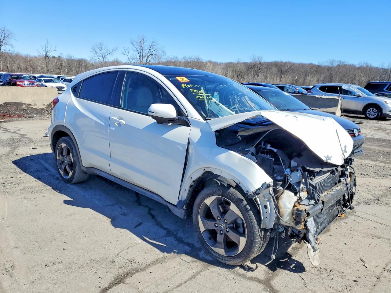 2018 Honda Hr-v Ex White vin: 3CZRU5H55JM711890