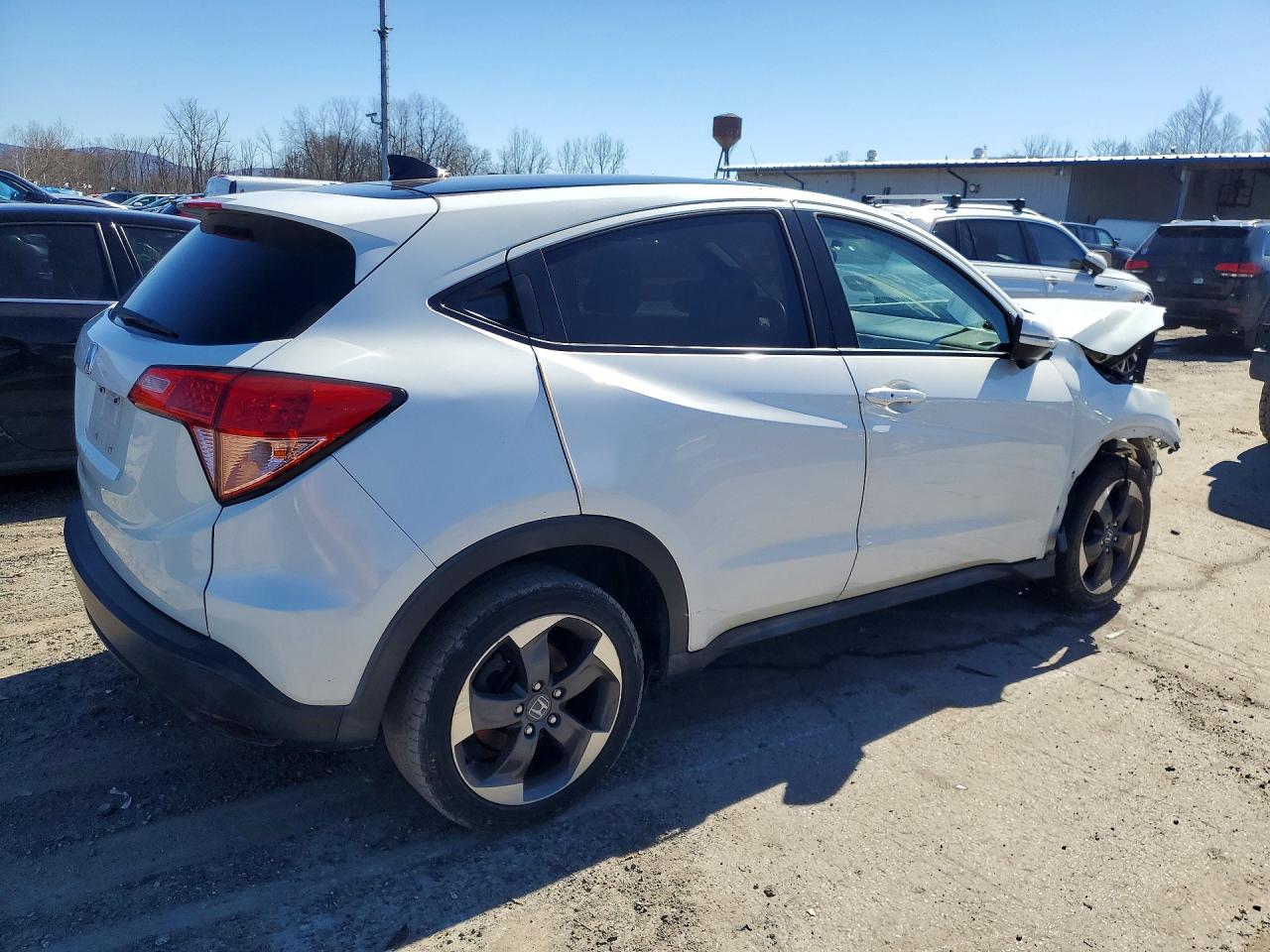 2018 Honda Hr-v Ex White vin: 3CZRU5H55JM711890