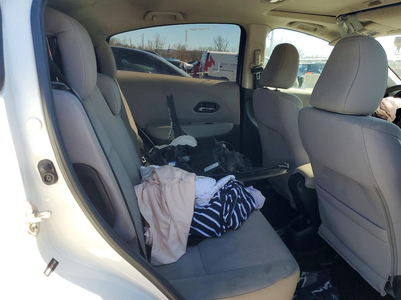 2018 Honda Hr-v Ex White vin: 3CZRU5H55JM711890