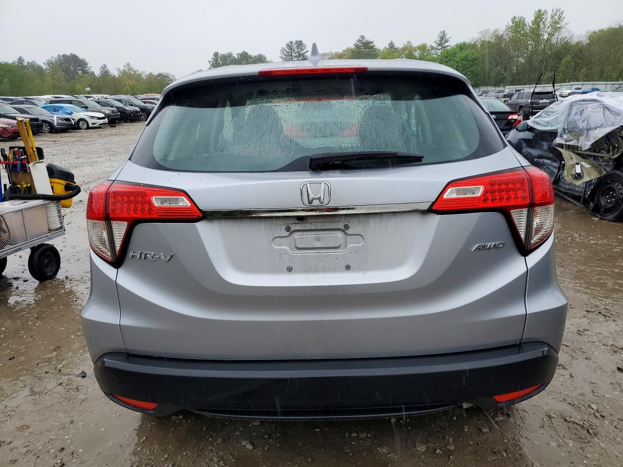 2020 Honda Hr-v Lx Silver vin: 3CZRU6H30LM709004