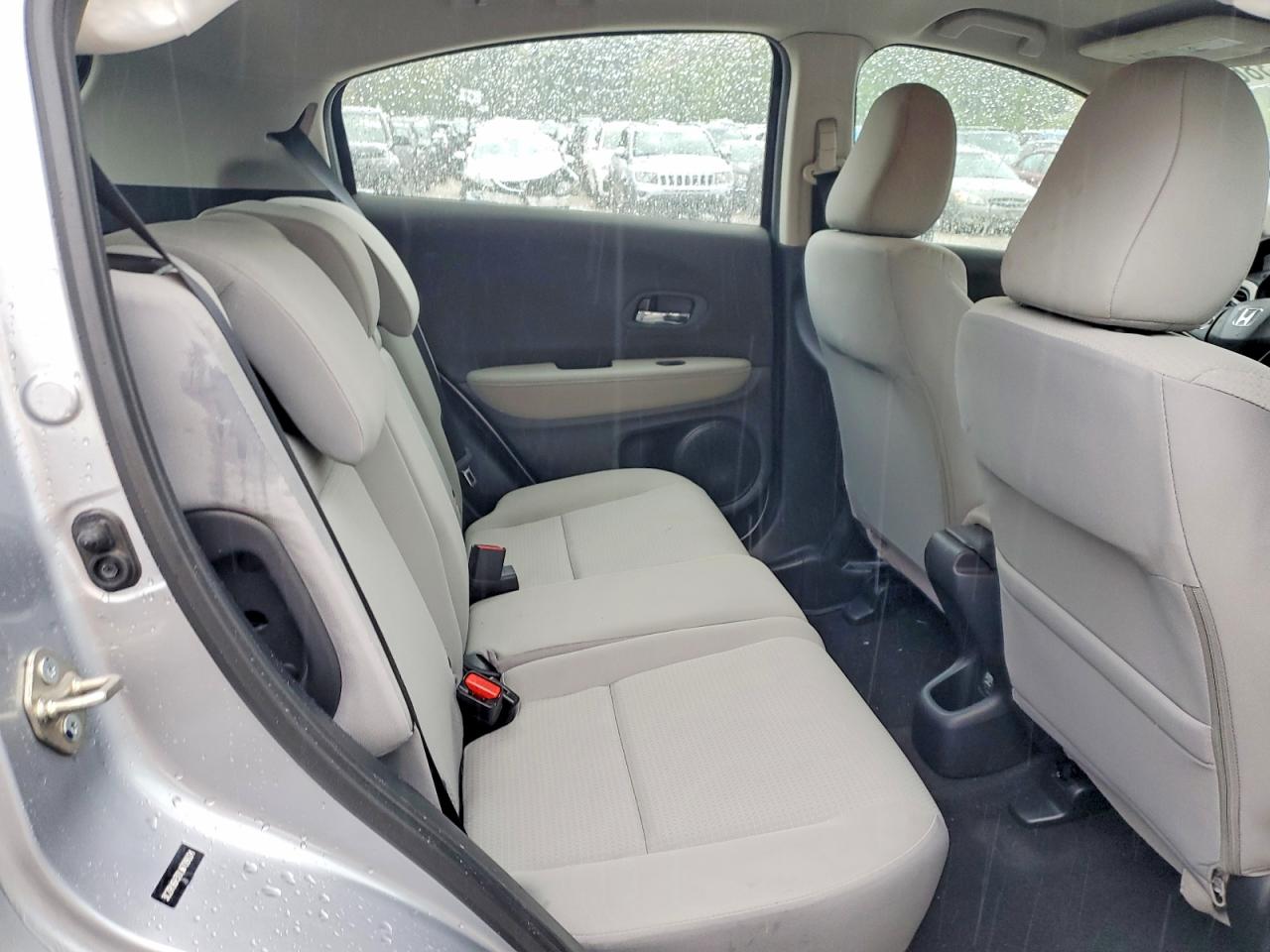 2020 Honda Hr-v Lx Silver vin: 3CZRU6H30LM709004