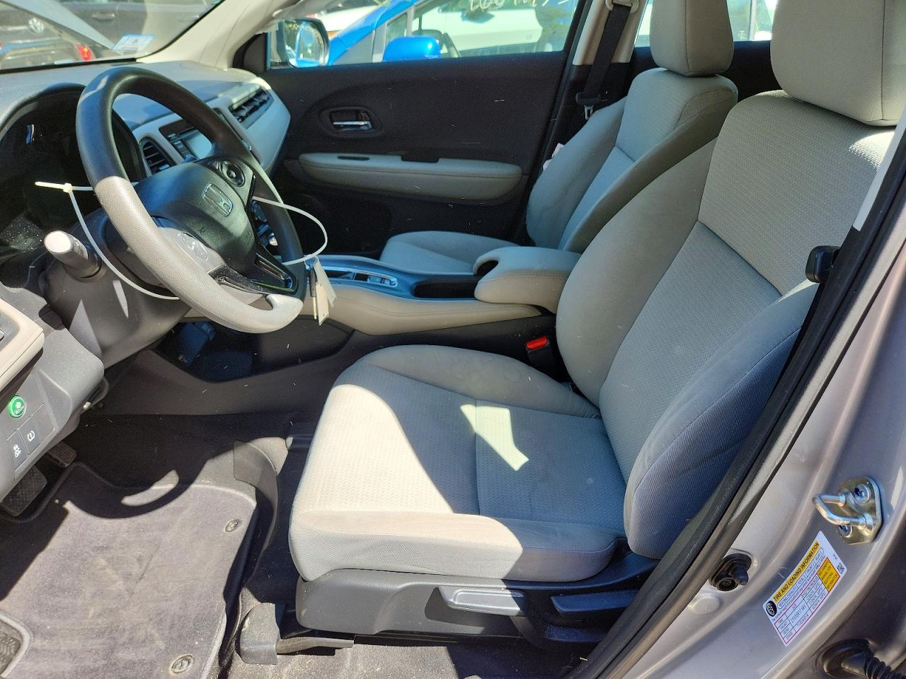 2020 Honda Hr-v Lx Silver vin: 3CZRU6H30LM709004