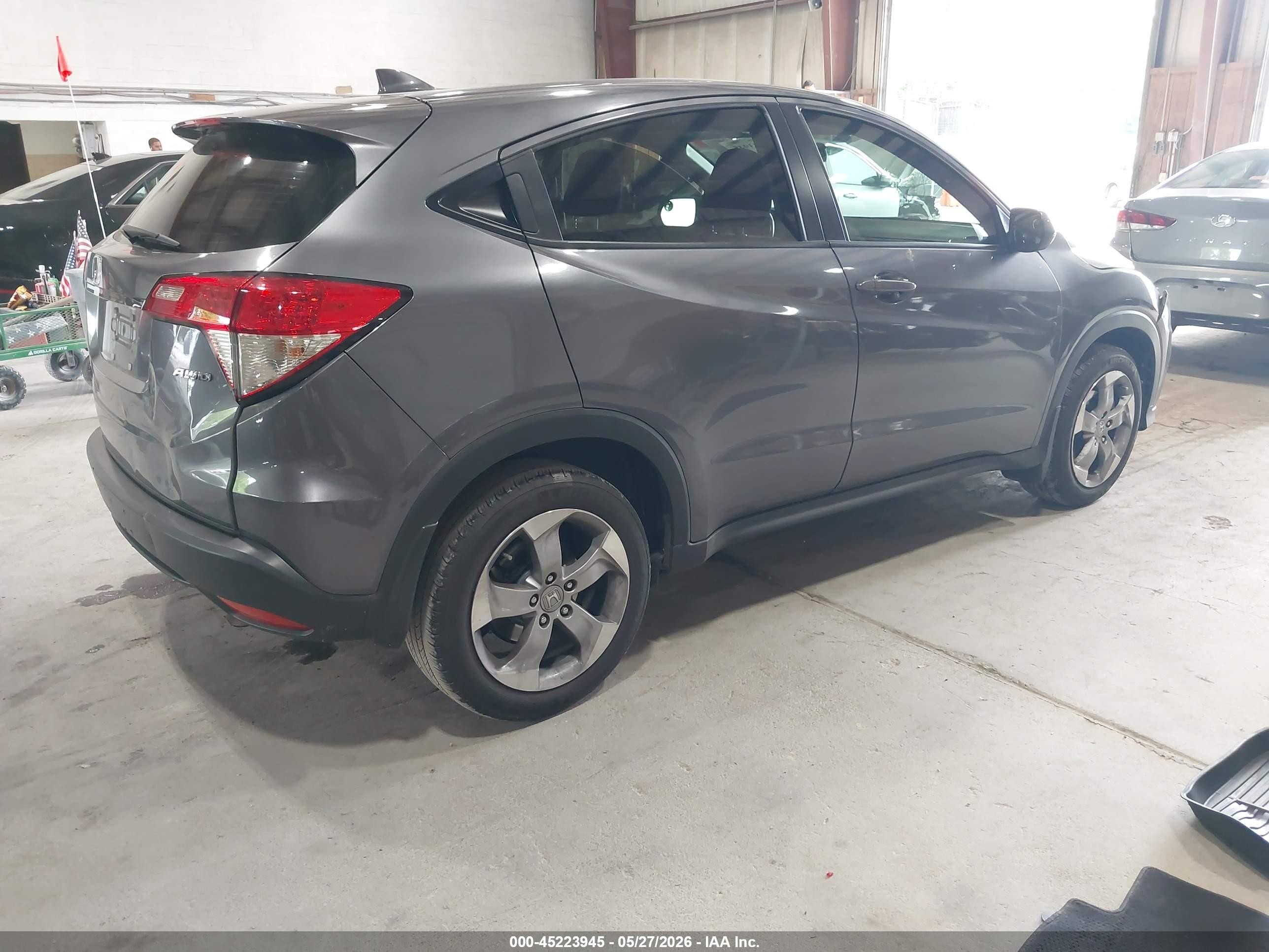 2022 Honda Hr-v Awd Lx Gray vin: 3CZRU6H30NM744936