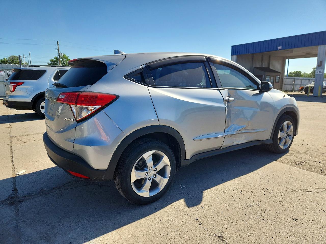2021 Honda Hr-v Lx Silver vin: 3CZRU6H31MM703147