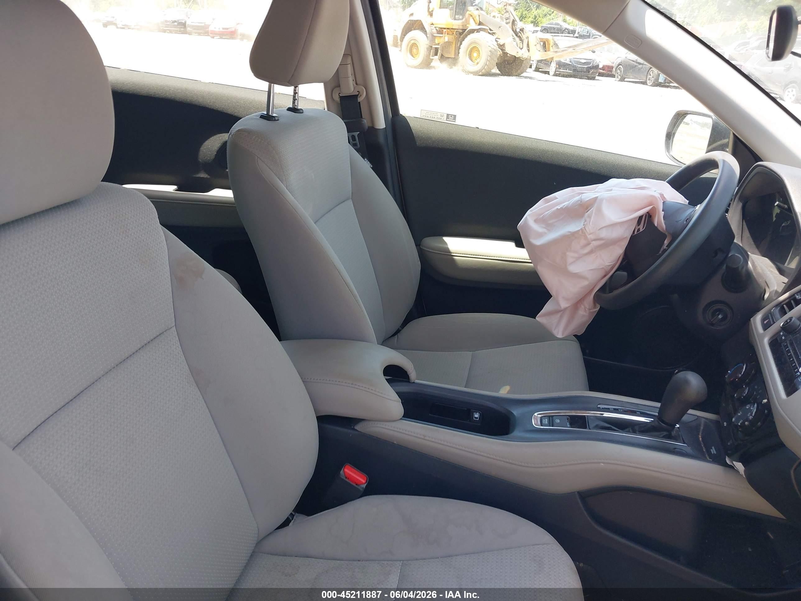 2021 Honda Hr-v Awd Lx White vin: 3CZRU6H31MM746449