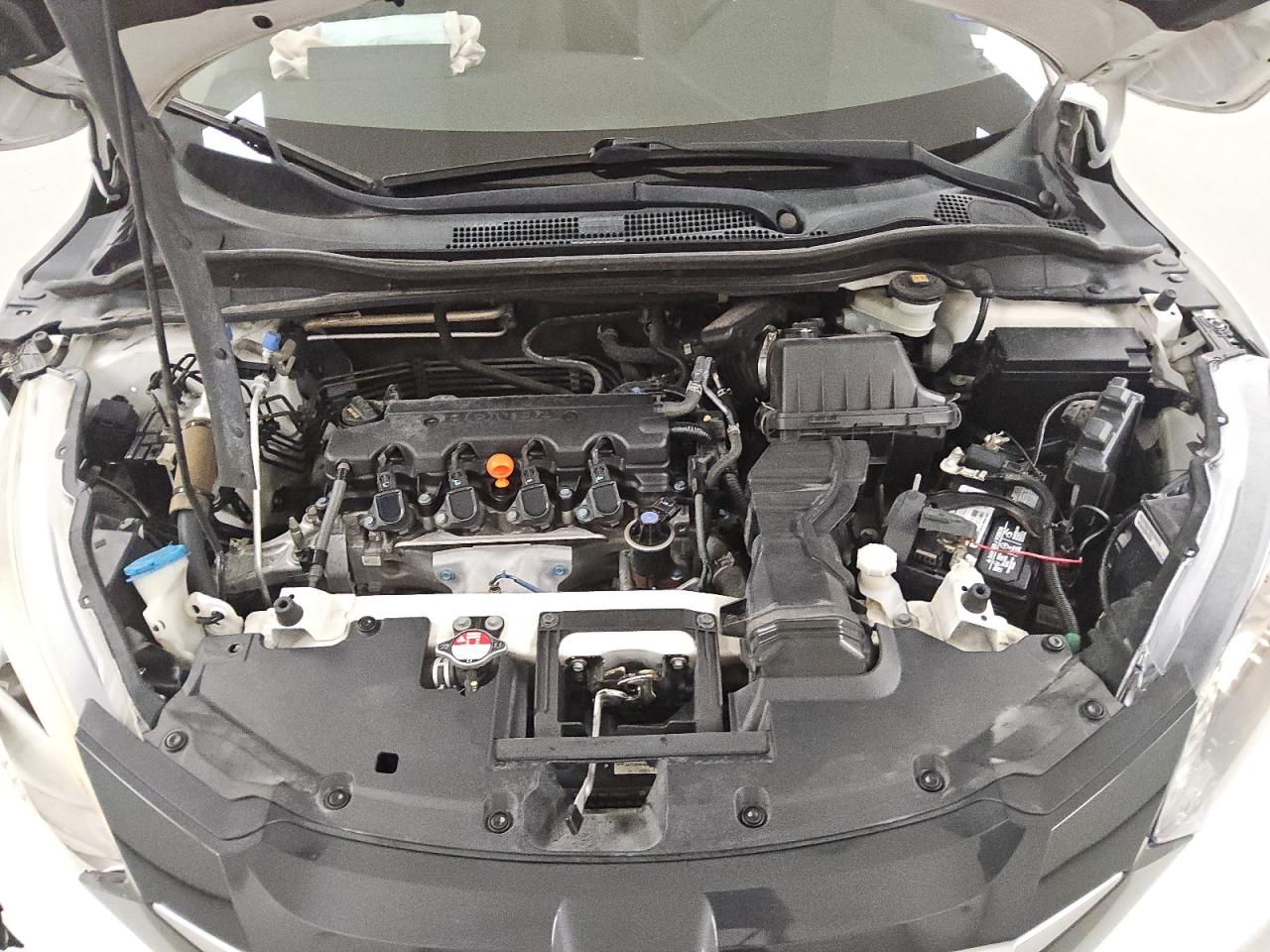 2018 Honda Hr-v Lx White vin: 3CZRU6H32JM717330 Damage: Brakes, Inoperable, Repair Required