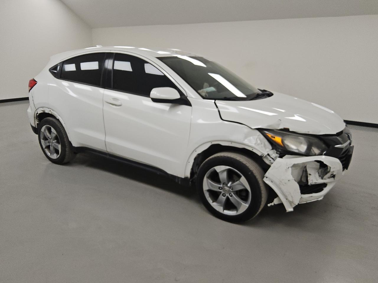 2018 Honda Hr-v Lx White vin: 3CZRU6H32JM717330 Damage: Hood, Severe Damage, Replacement Required
