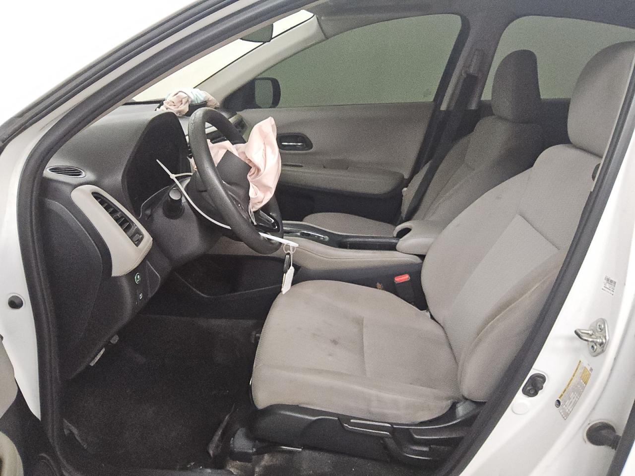 2018 Honda Hr-v Lx White vin: 3CZRU6H32JM717330 Damage: Airbag - Front Left, Deployed, Replacement Required