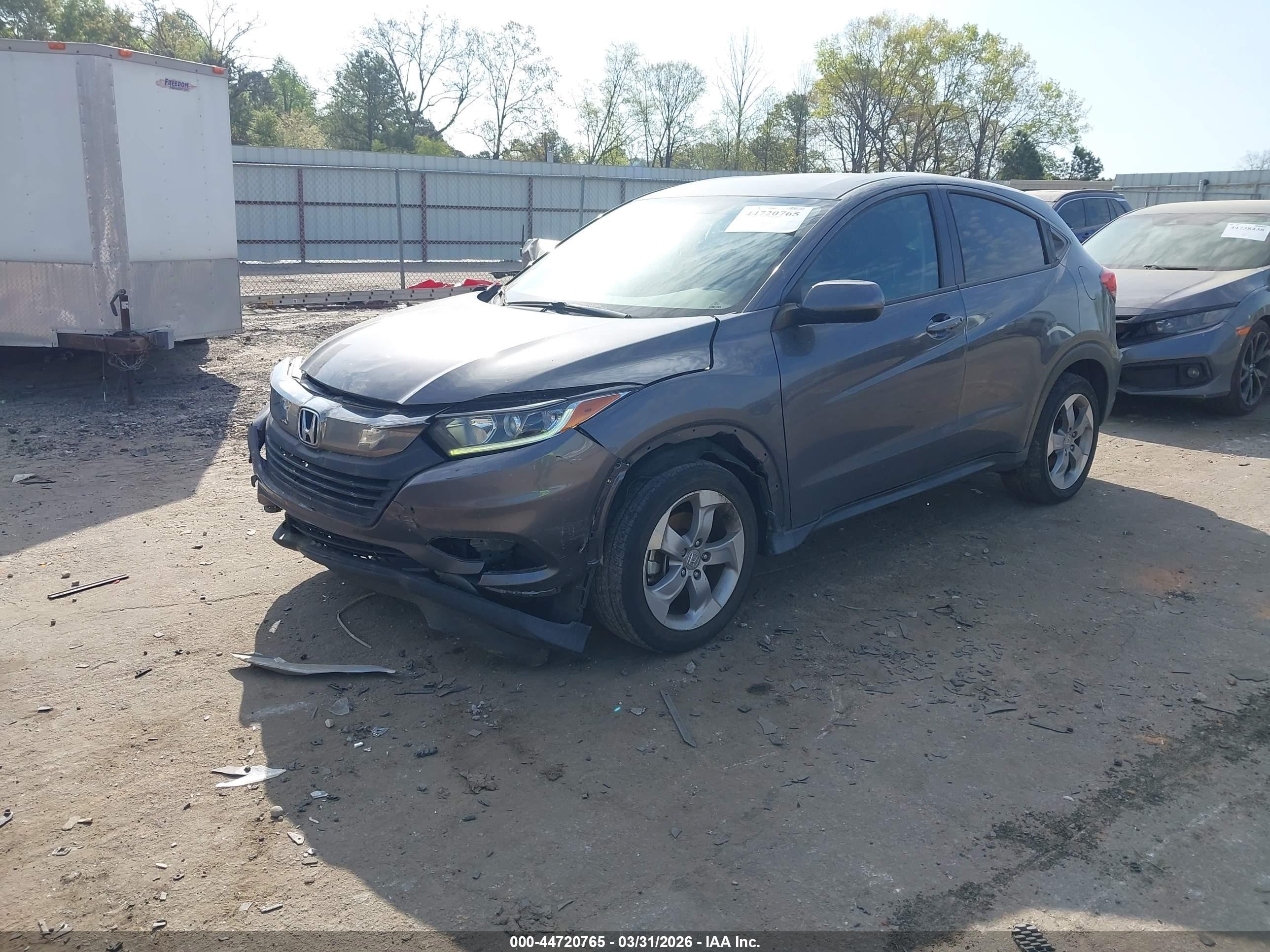2020 Honda Hr-v Awd Lx Gray vin: 3CZRU6H32LM725043