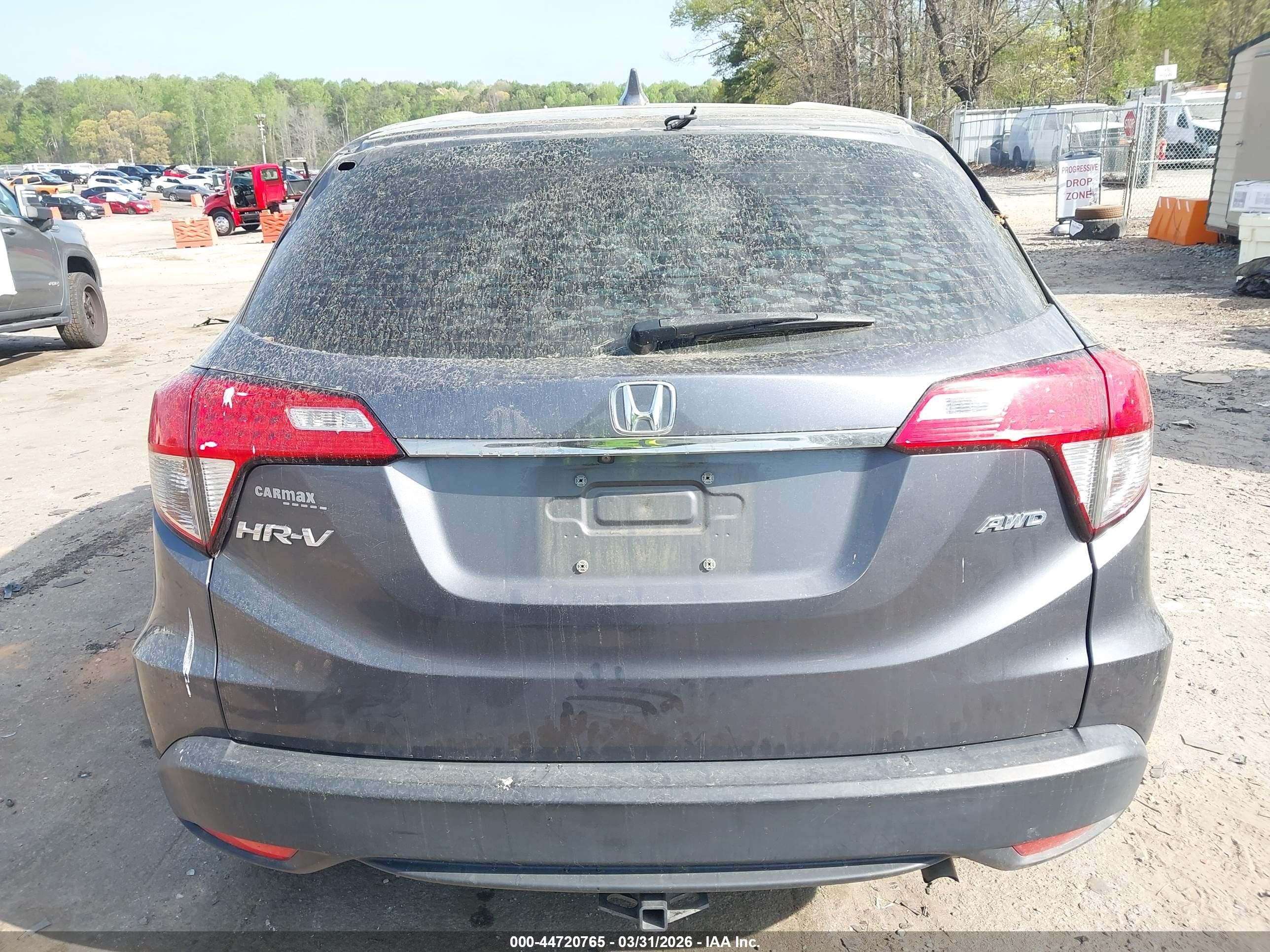 2020 Honda Hr-v Awd Lx Gray vin: 3CZRU6H32LM725043