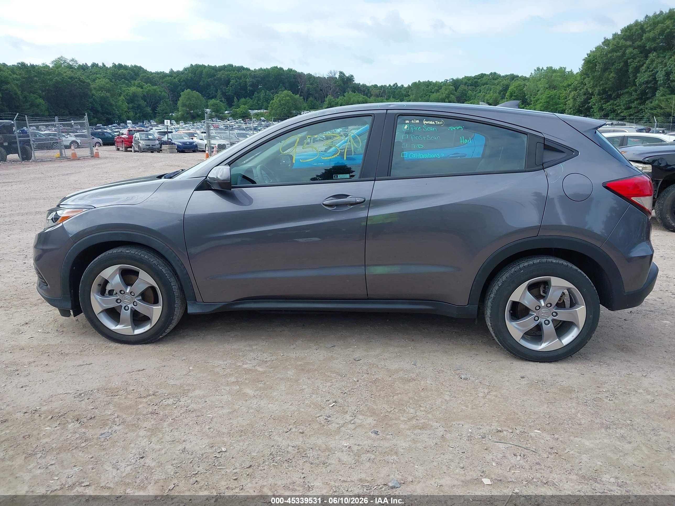 2022 Honda Hr-v Awd Lx Серый vin: 3CZRU6H33NM717889