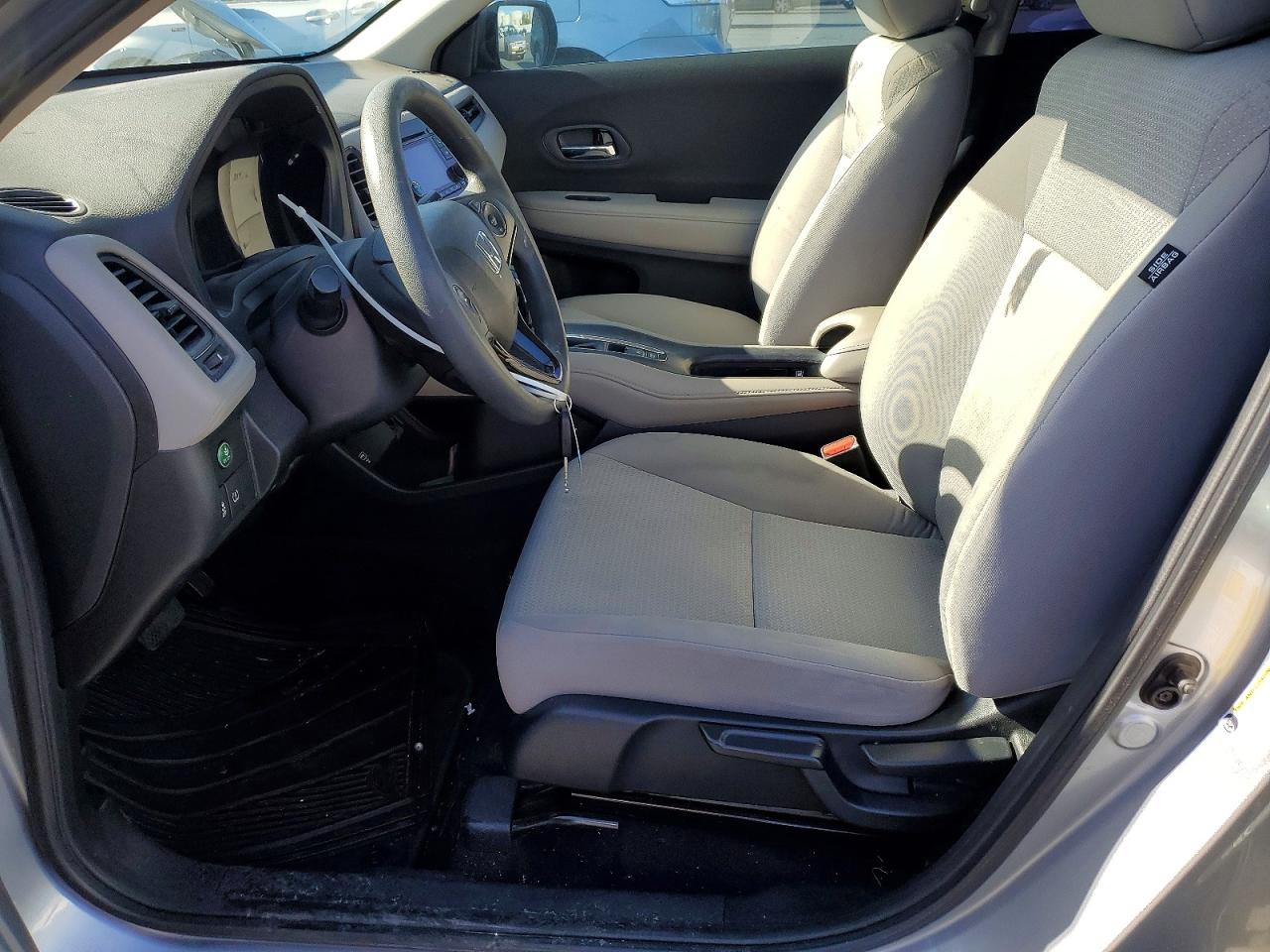 2020 Honda Hr-v Lx Silver vin: 3CZRU6H34LM718787