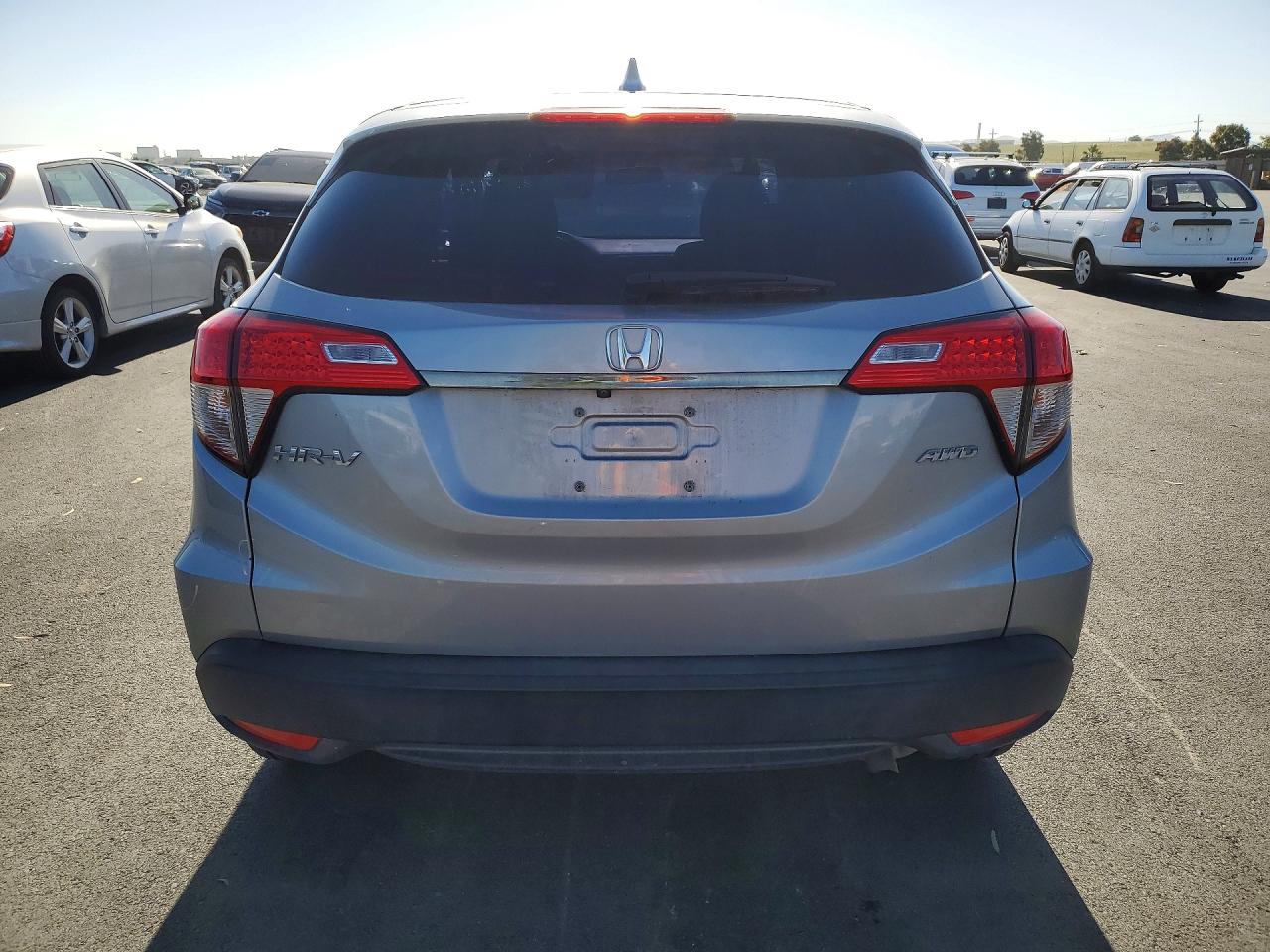 2020 Honda Hr-v Lx Silver vin: 3CZRU6H34LM718787