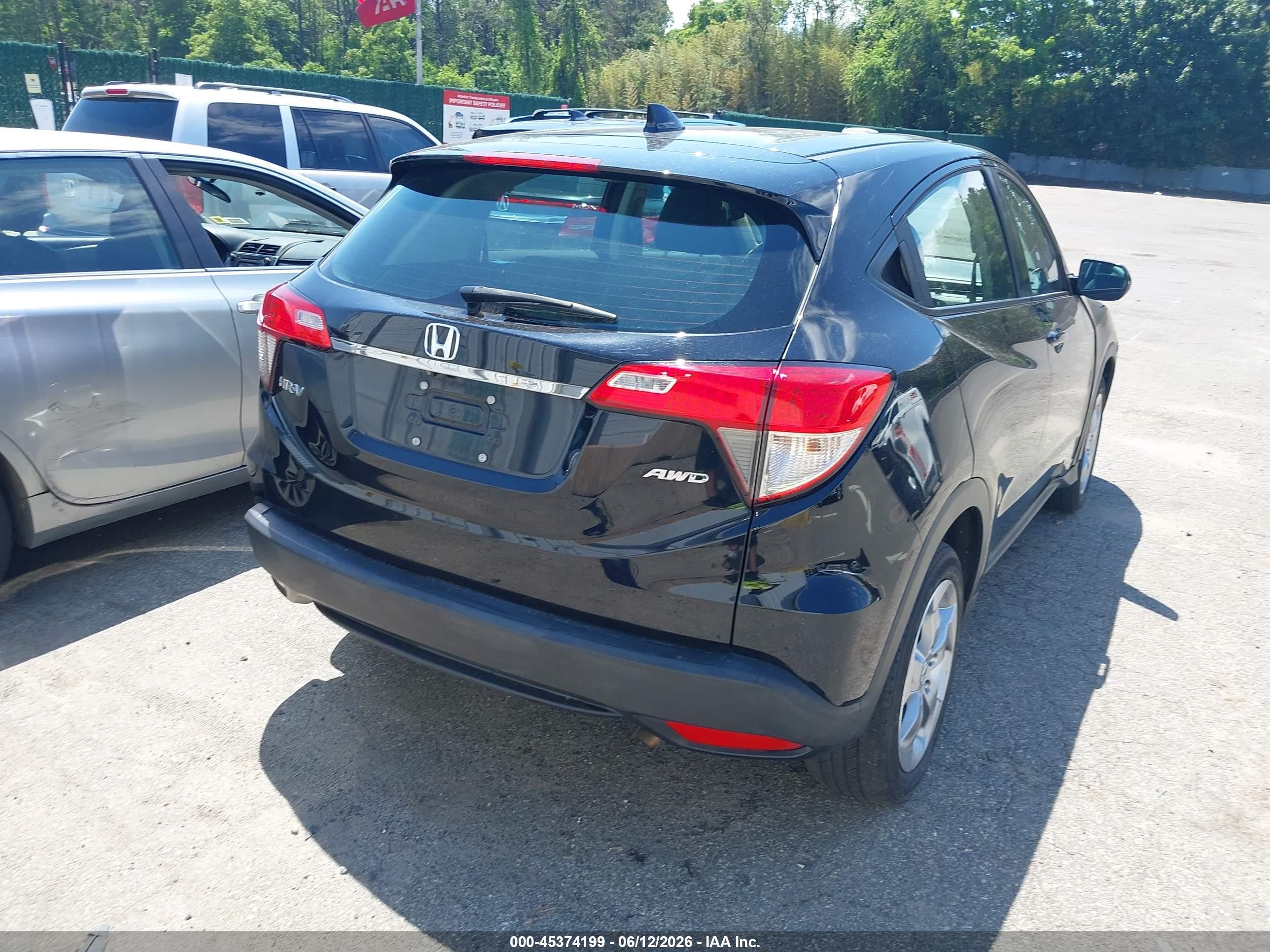 2021 Honda Hr-v Awd Lx Black vin: 3CZRU6H34MM754500