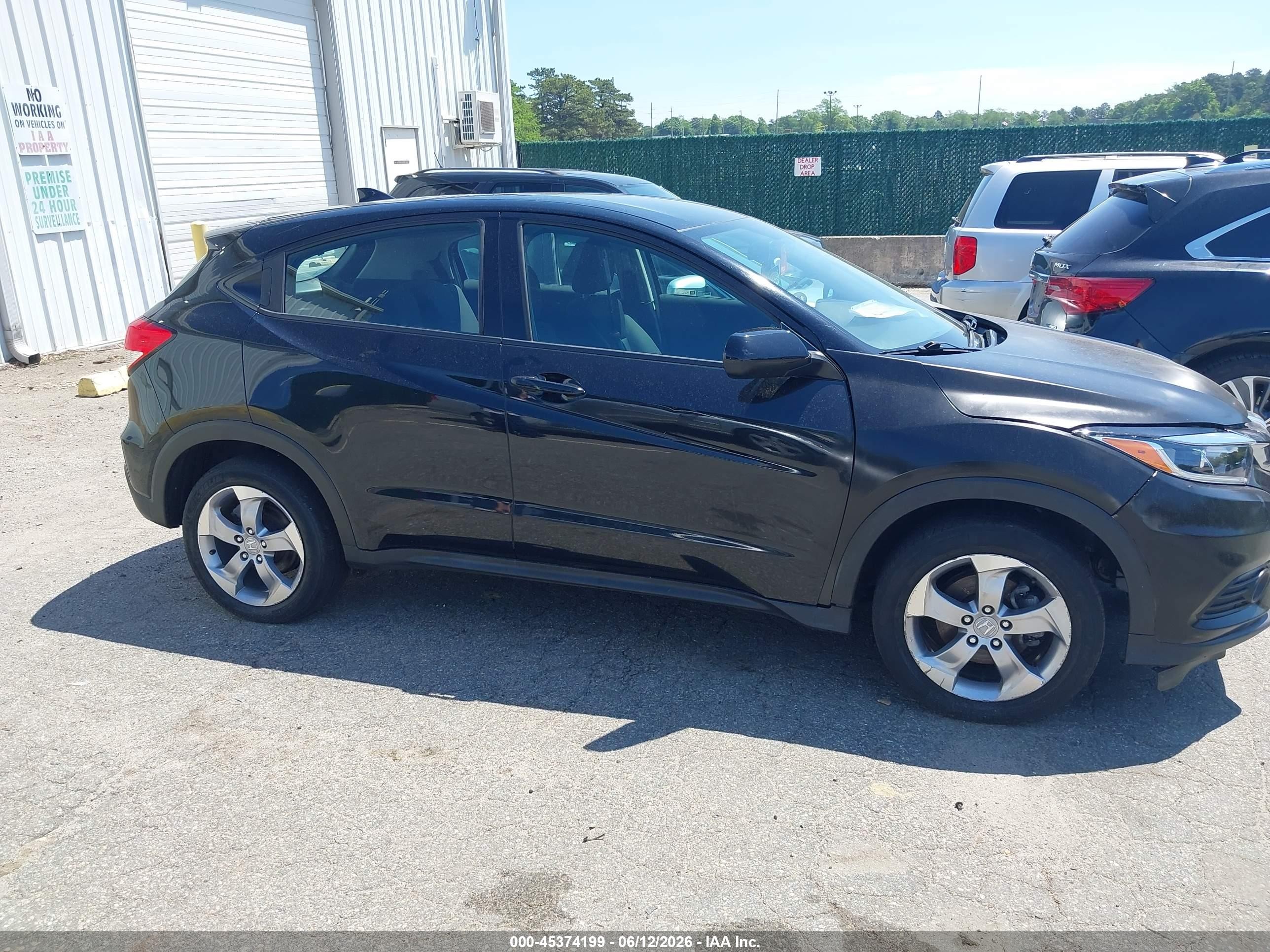 2021 Honda Hr-v Awd Lx Black vin: 3CZRU6H34MM754500